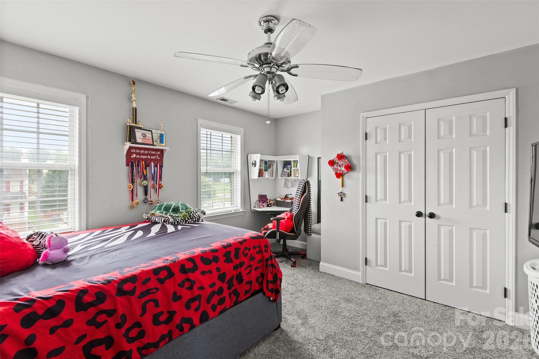 1005 Lisa Run Drive — Kernersville