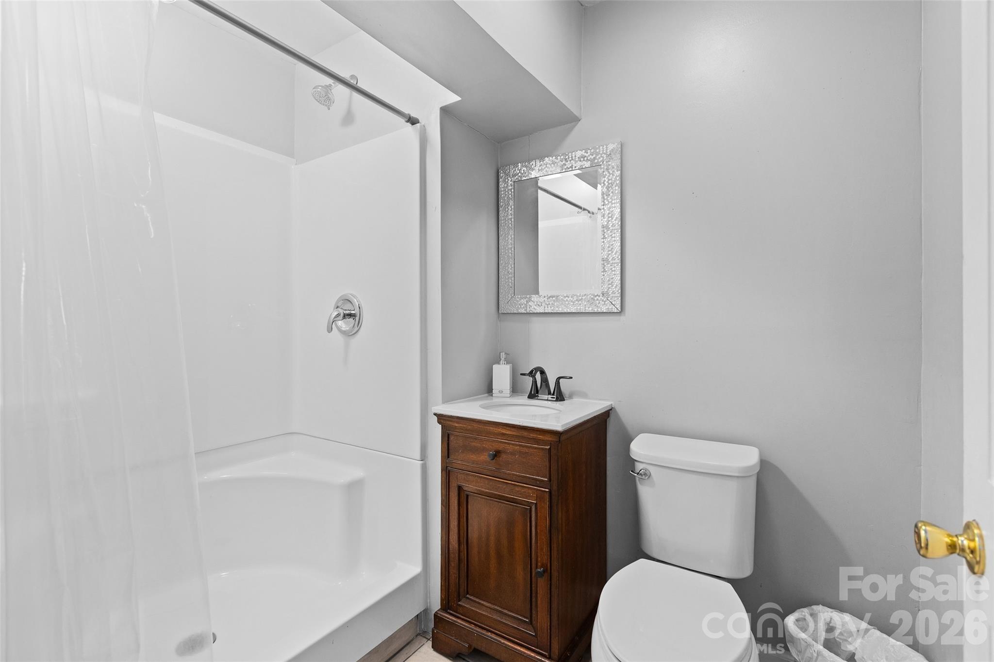 1005 Lisa Run Drive — Kernersville