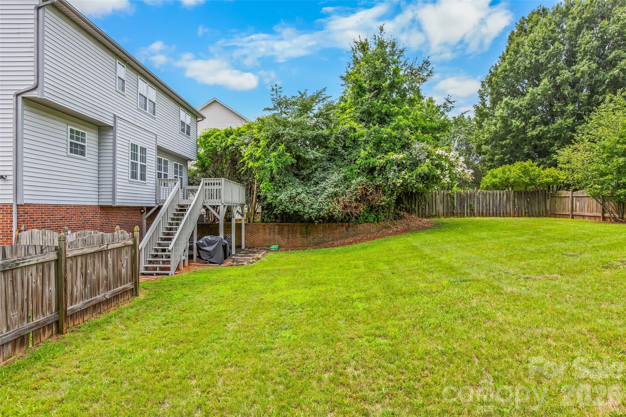 1005 Lisa Run Drive — Kernersville