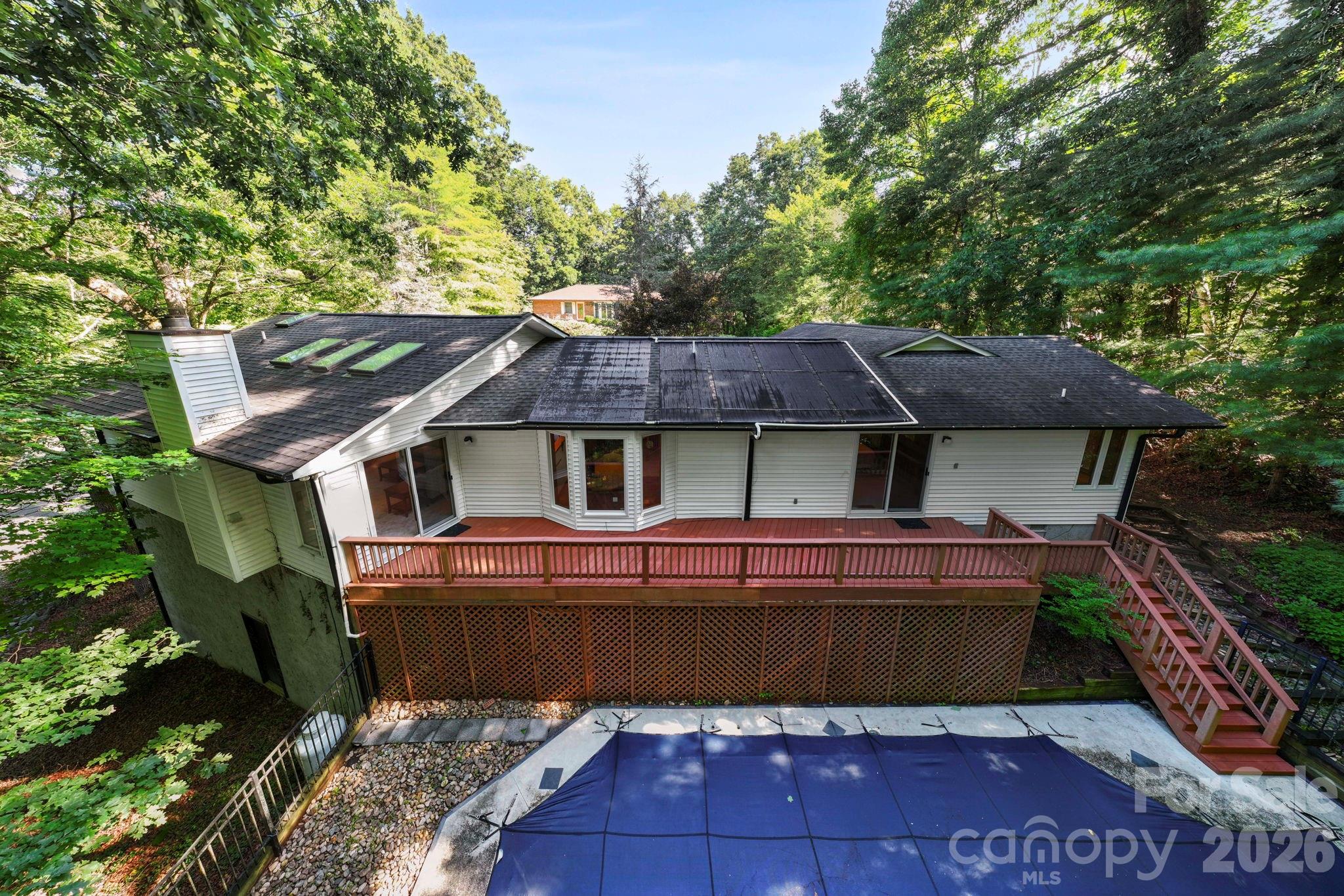 18 E Rosewood Trail — Hendersonville