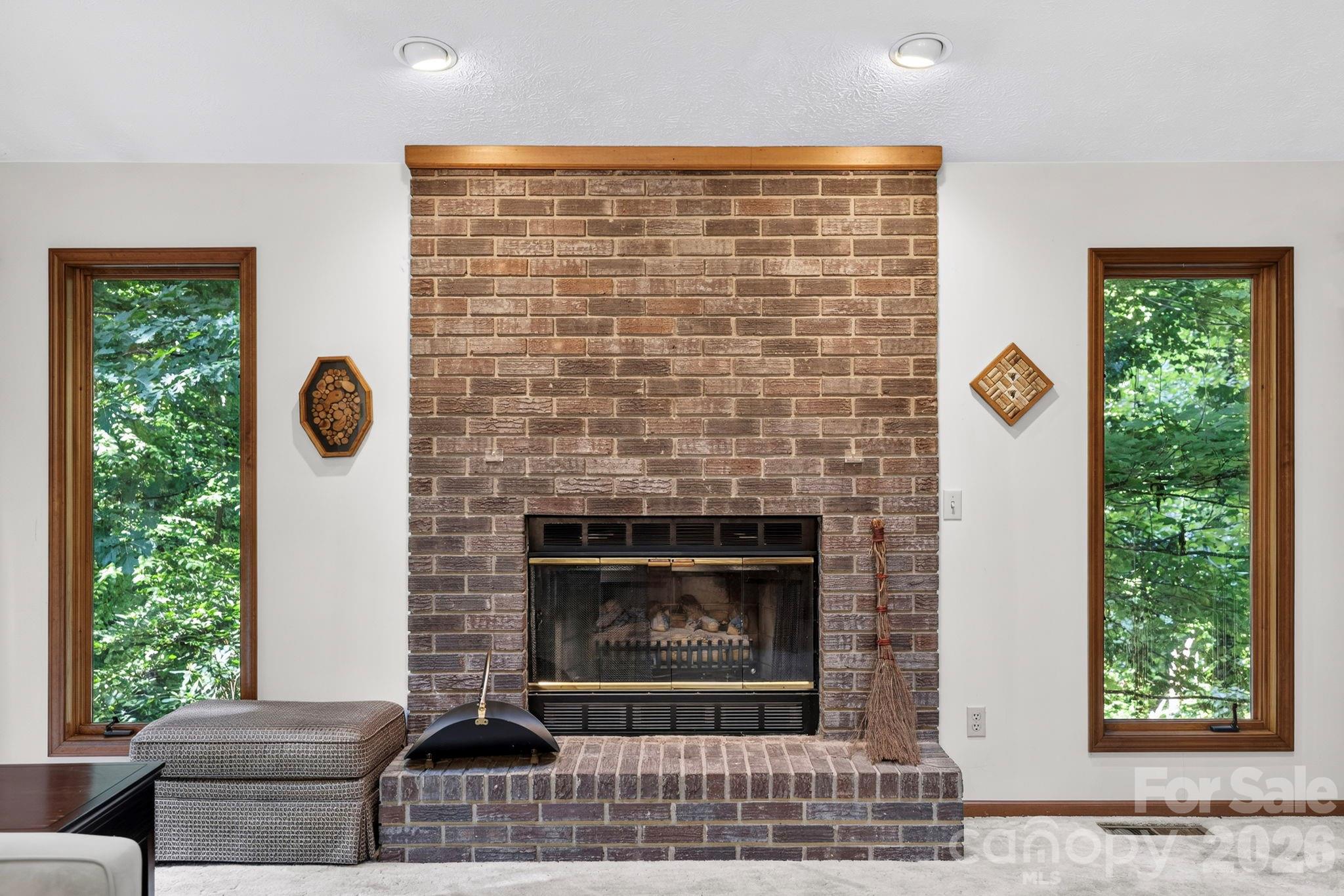 18 E Rosewood Trail — Hendersonville