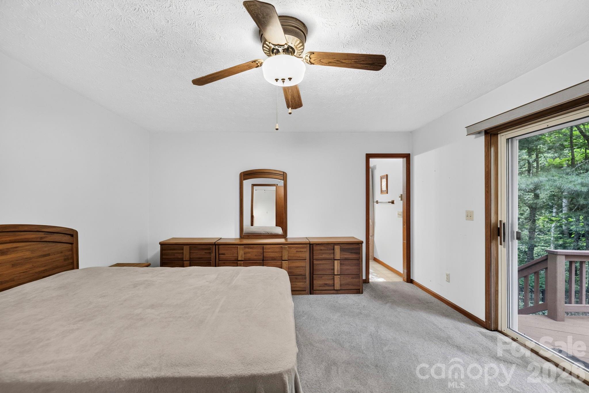 18 E Rosewood Trail — Hendersonville