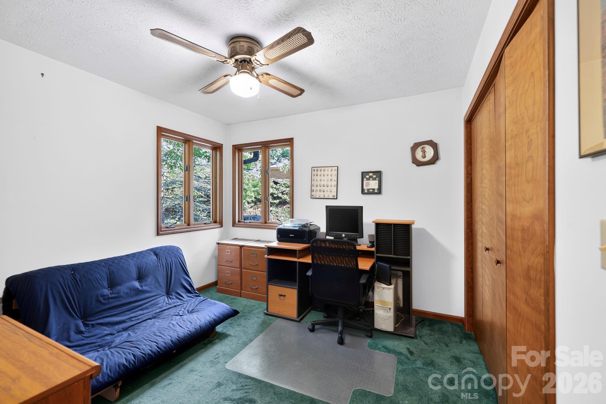 18 E Rosewood Trail — Hendersonville