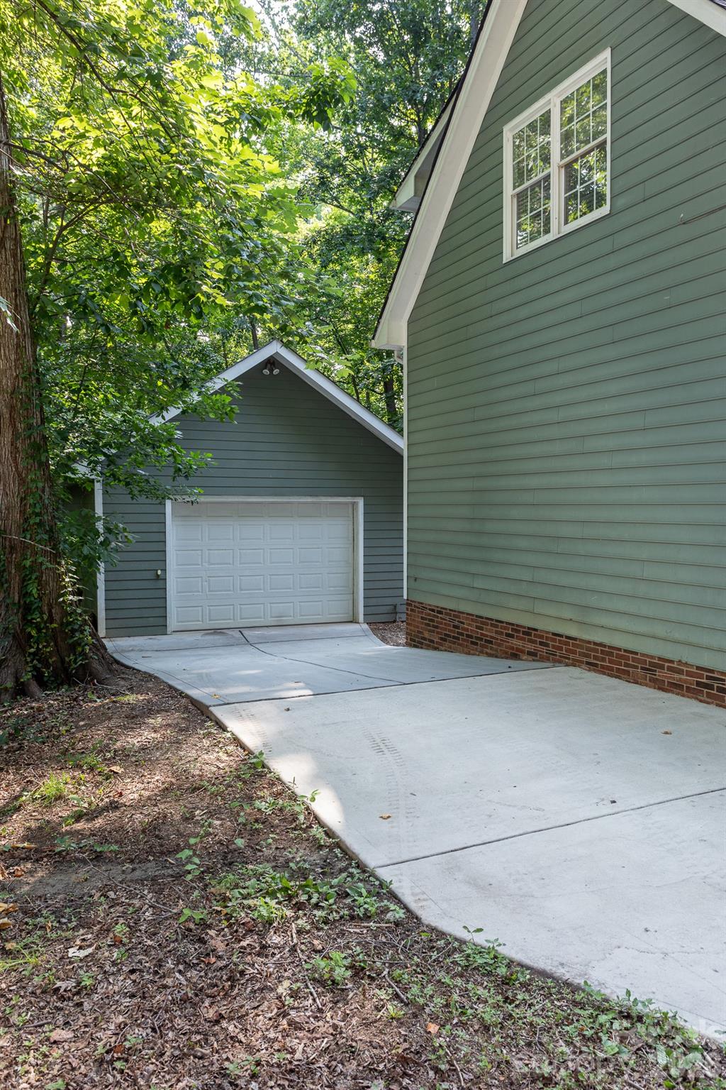 8907 Magnolia Estates Drive — Cornelius