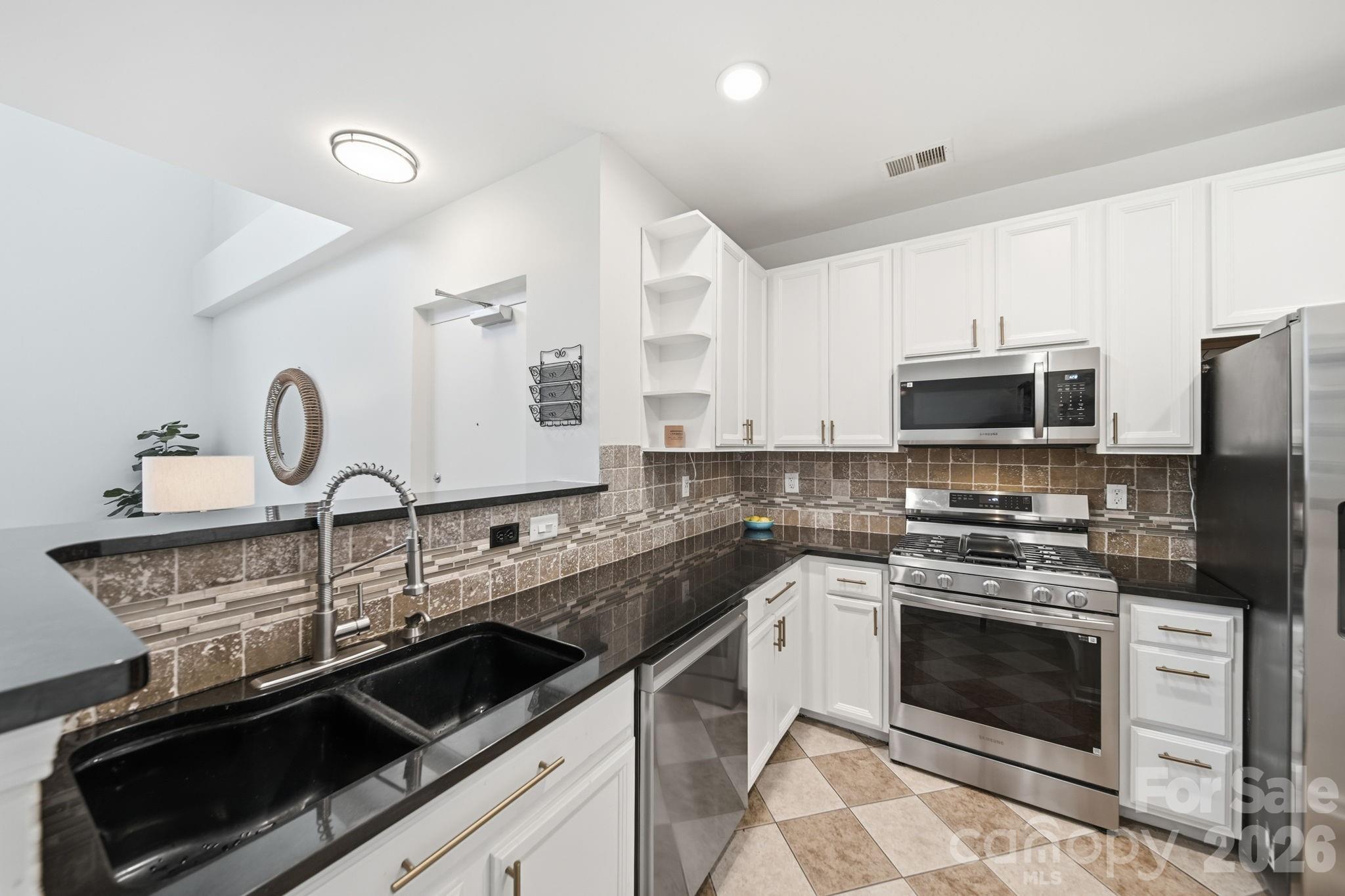 643 Raphael Place — Charlotte