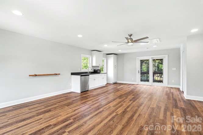 163 N Canterbury Road — Charlotte