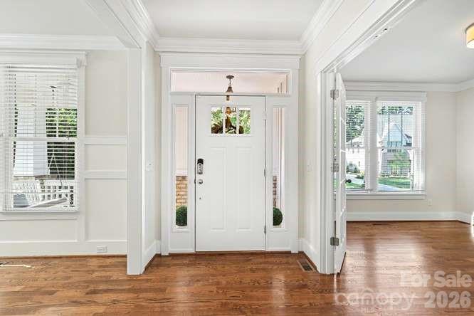 163 N Canterbury Road — Charlotte