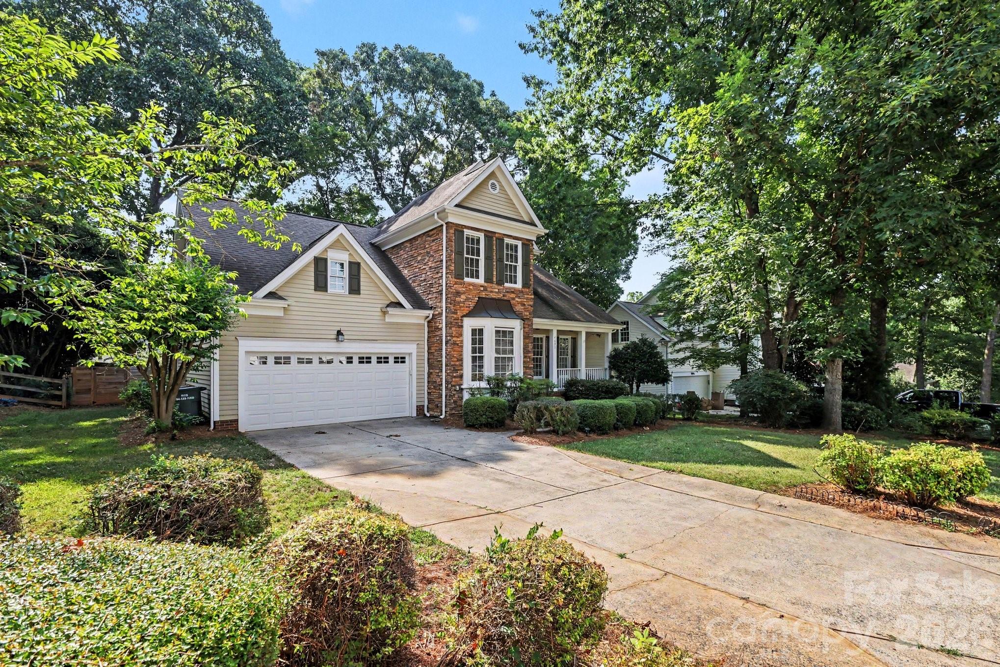 4003 Country Oaks Drive — Waxhaw