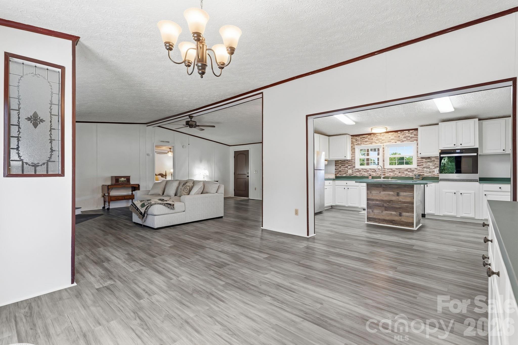 3307 Baltimore Road — East Bend
