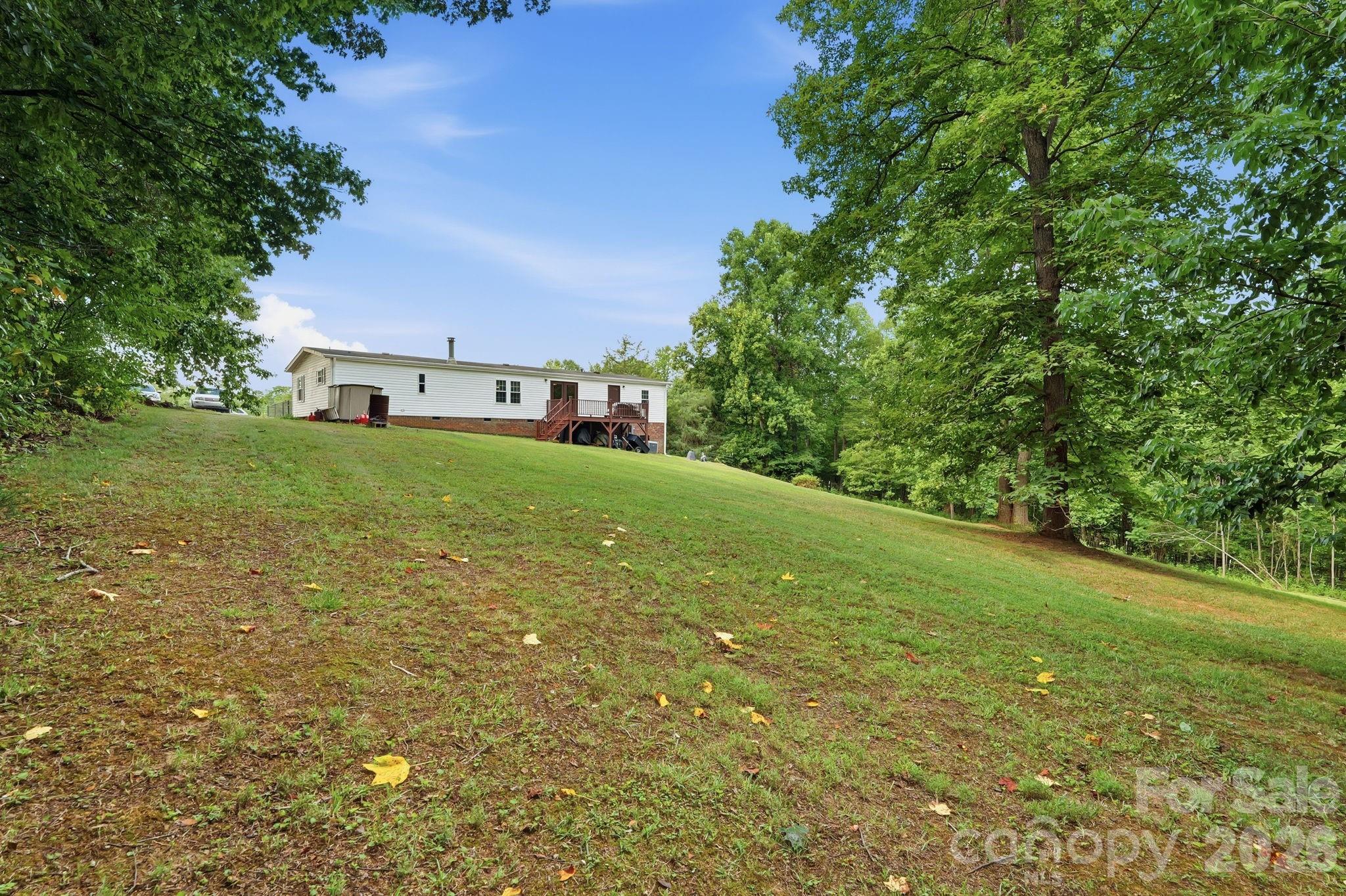 3307 Baltimore Road — East Bend