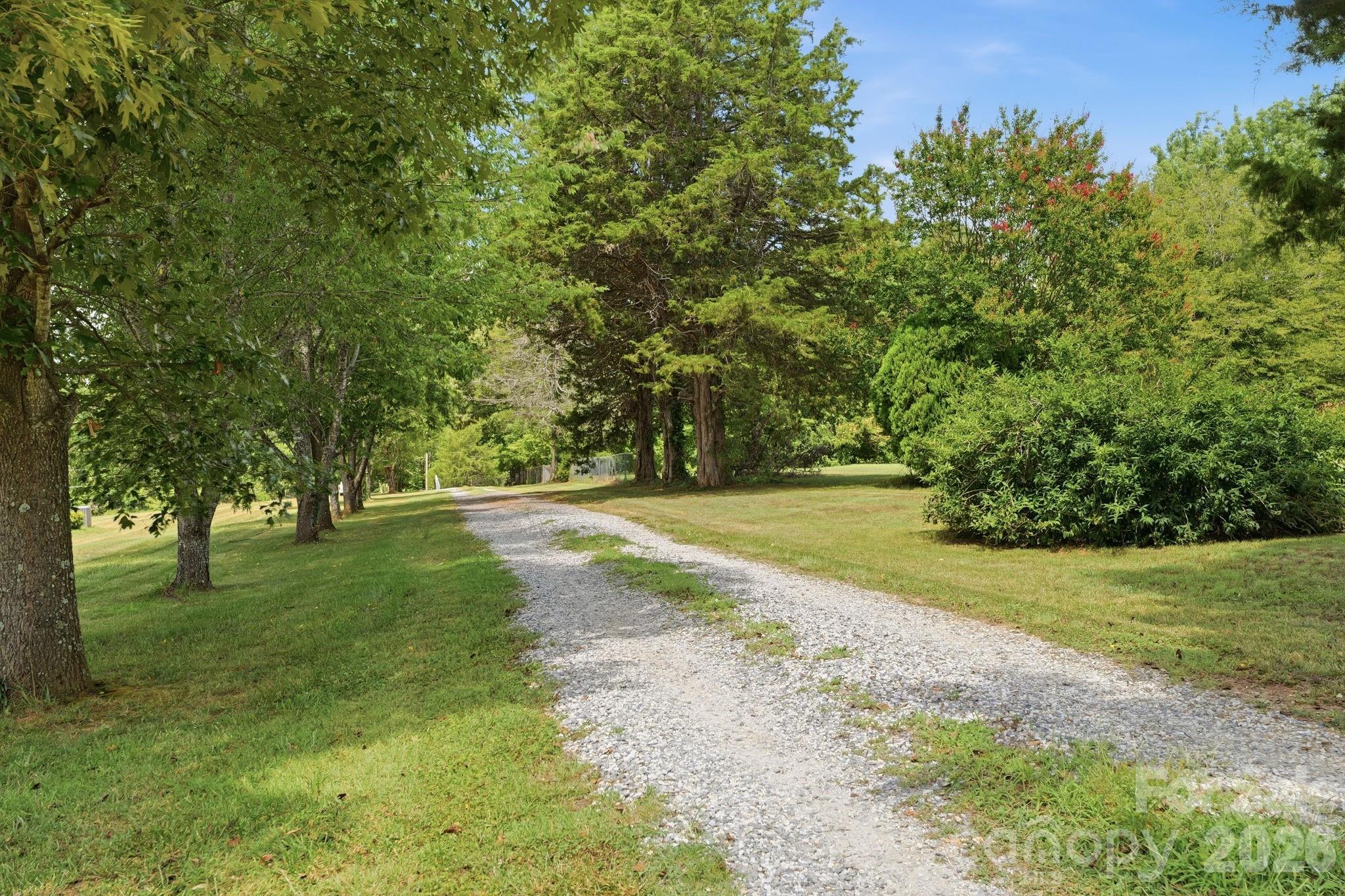 3307 Baltimore Road — East Bend