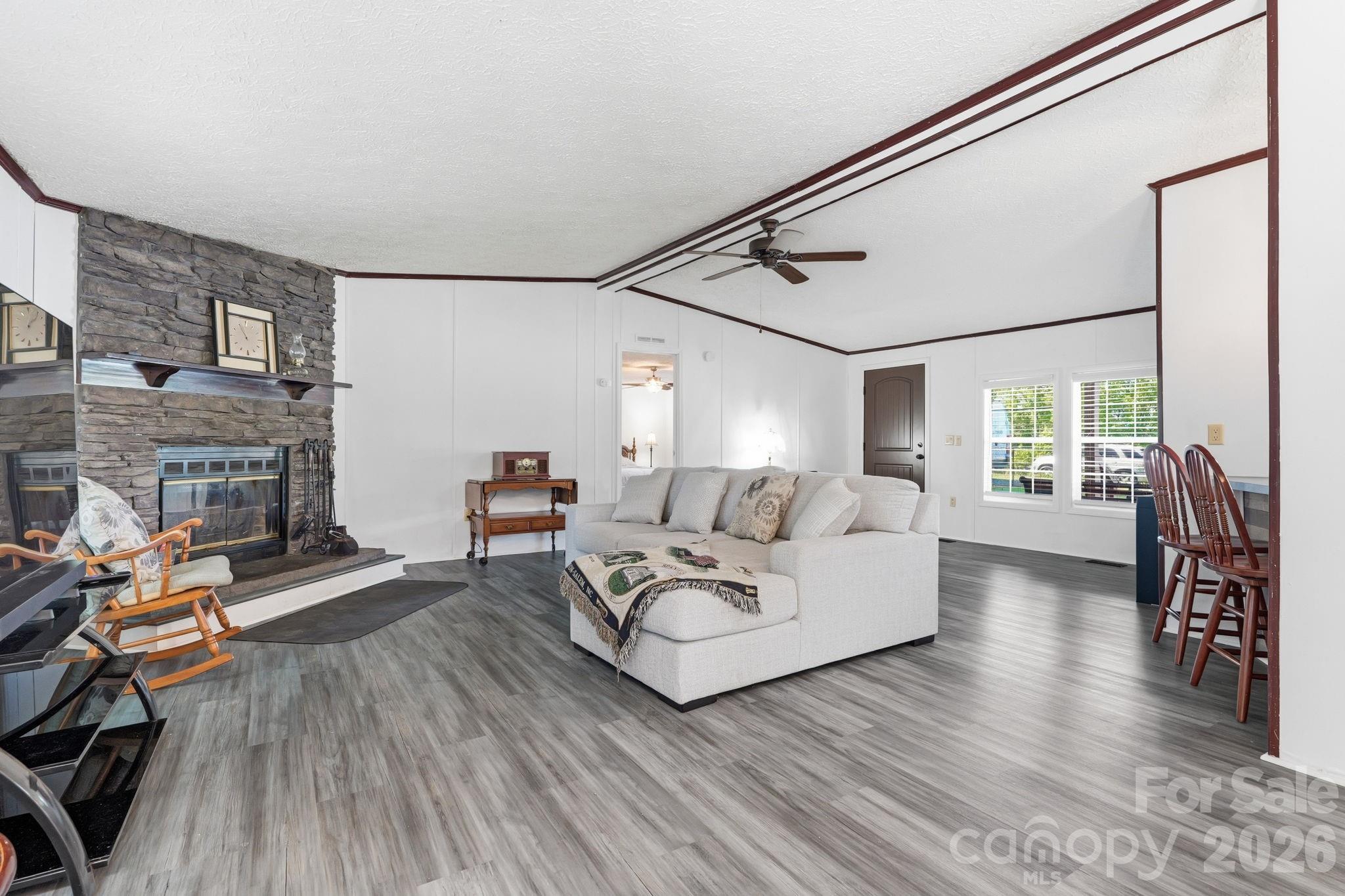 3307 Baltimore Road — East Bend