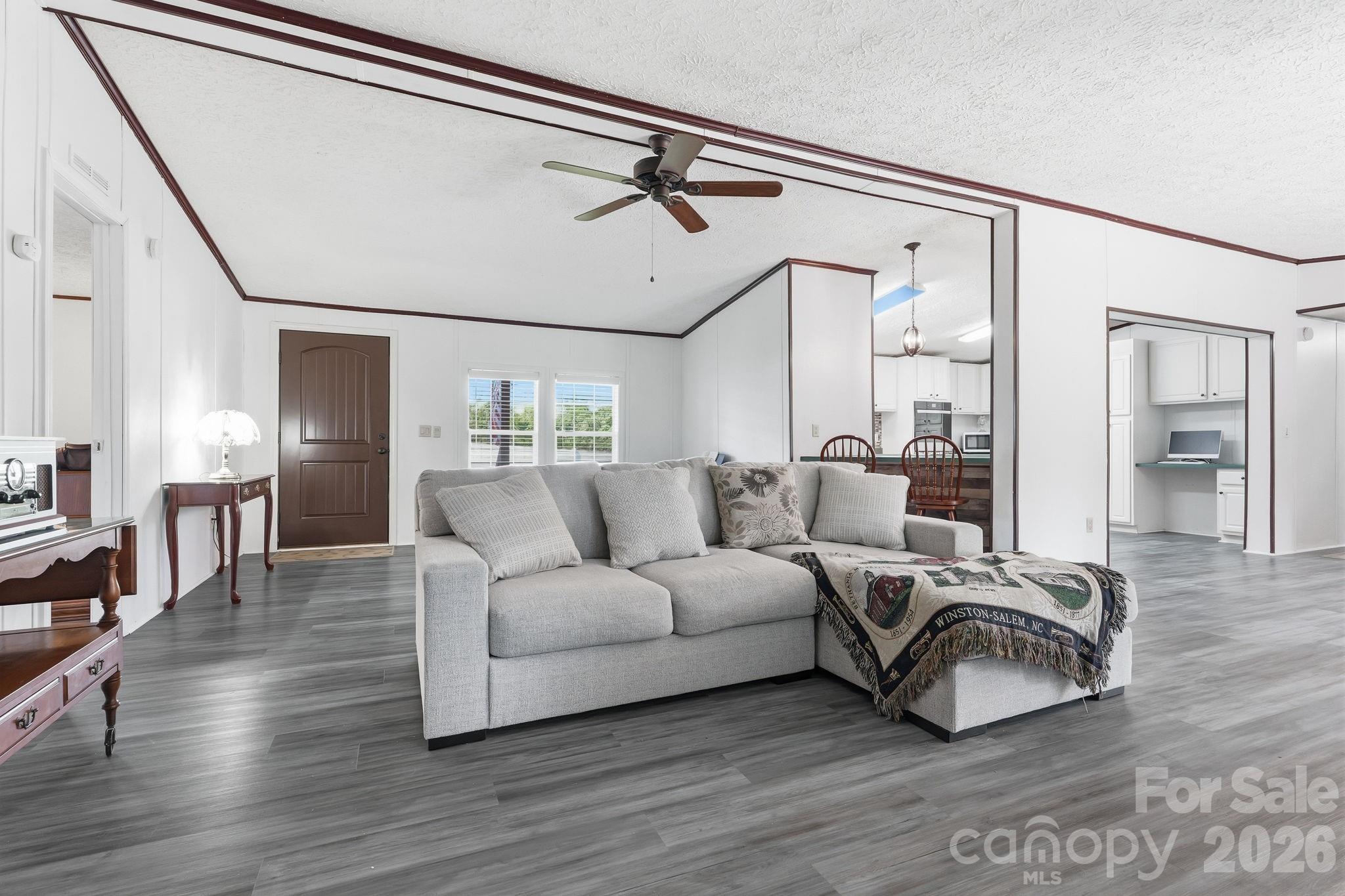 3307 Baltimore Road — East Bend