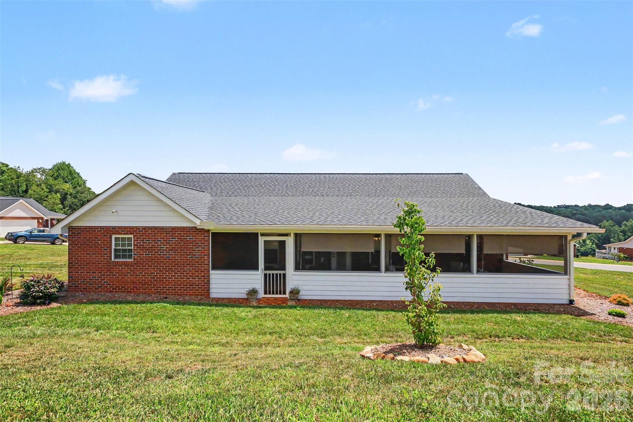 105 Kingston Place — Spindale