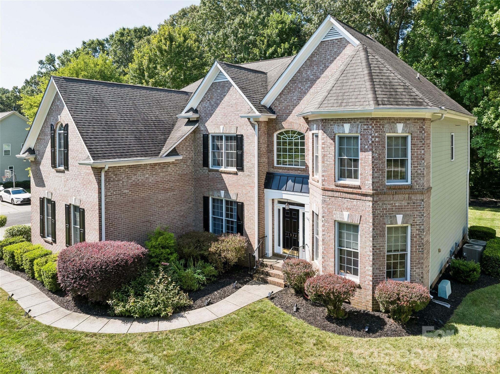 11338 Canoe Cove Lane — Huntersville
