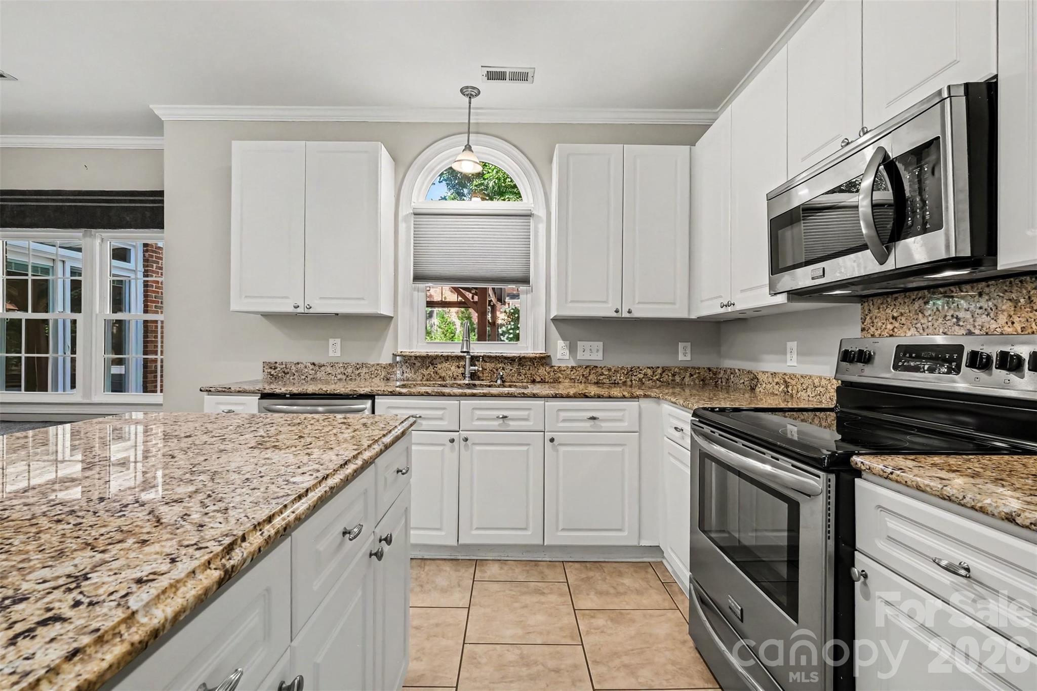 4112 Deerfield Drive NW — Concord
