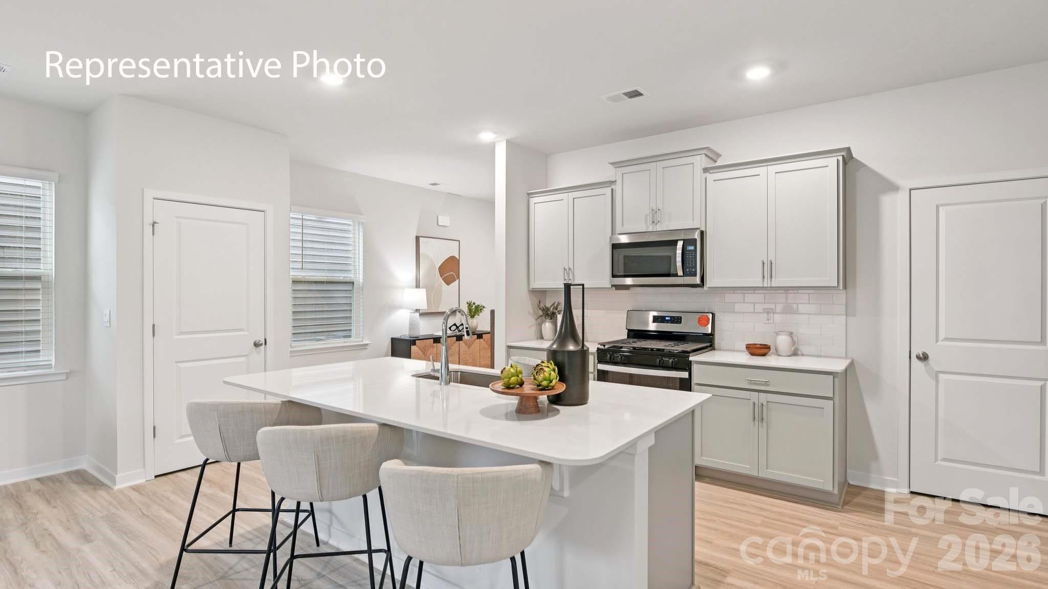 676 13th Avenue Drive NE — Hickory