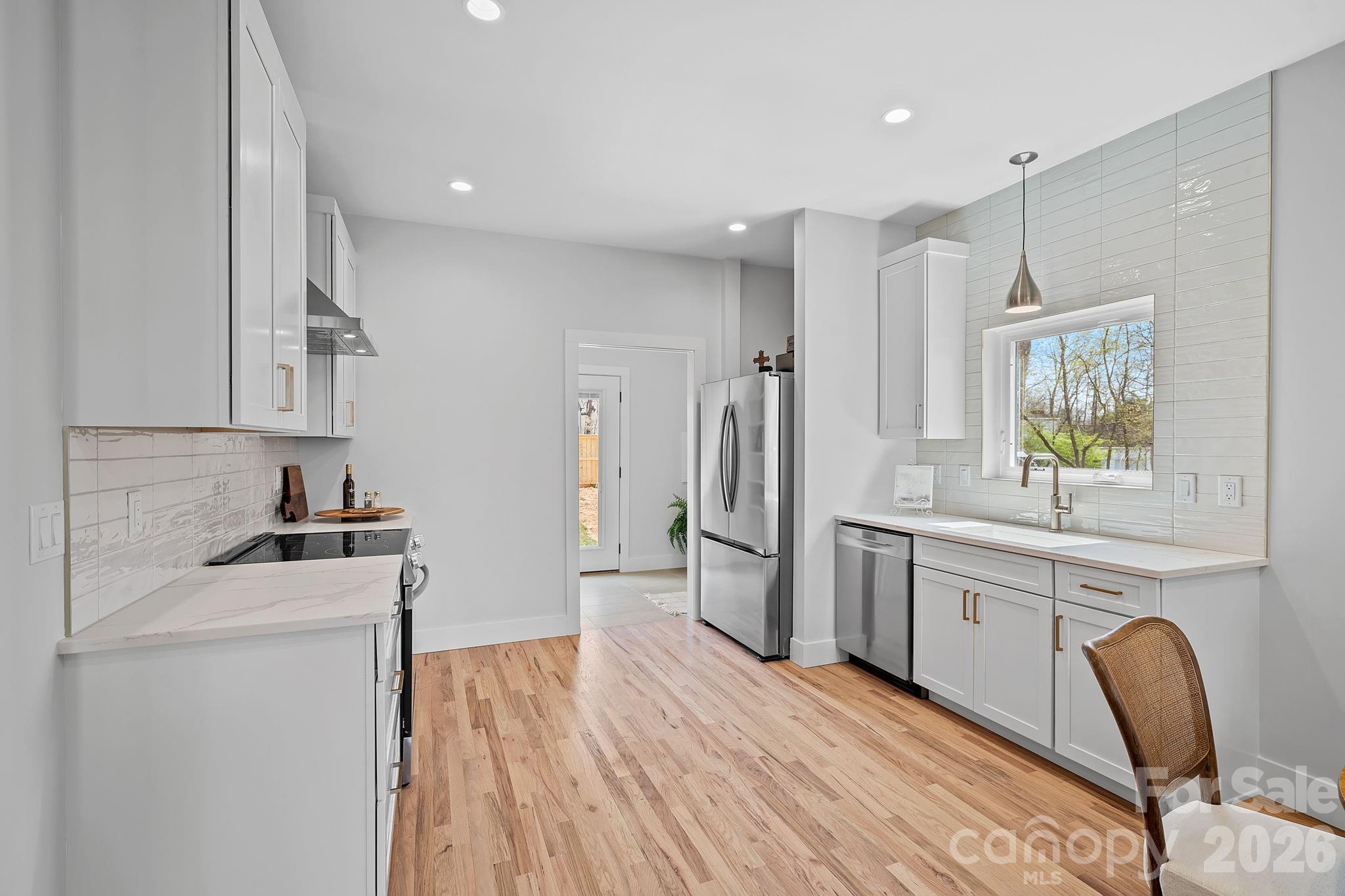 9 Gudger Road — Asheville