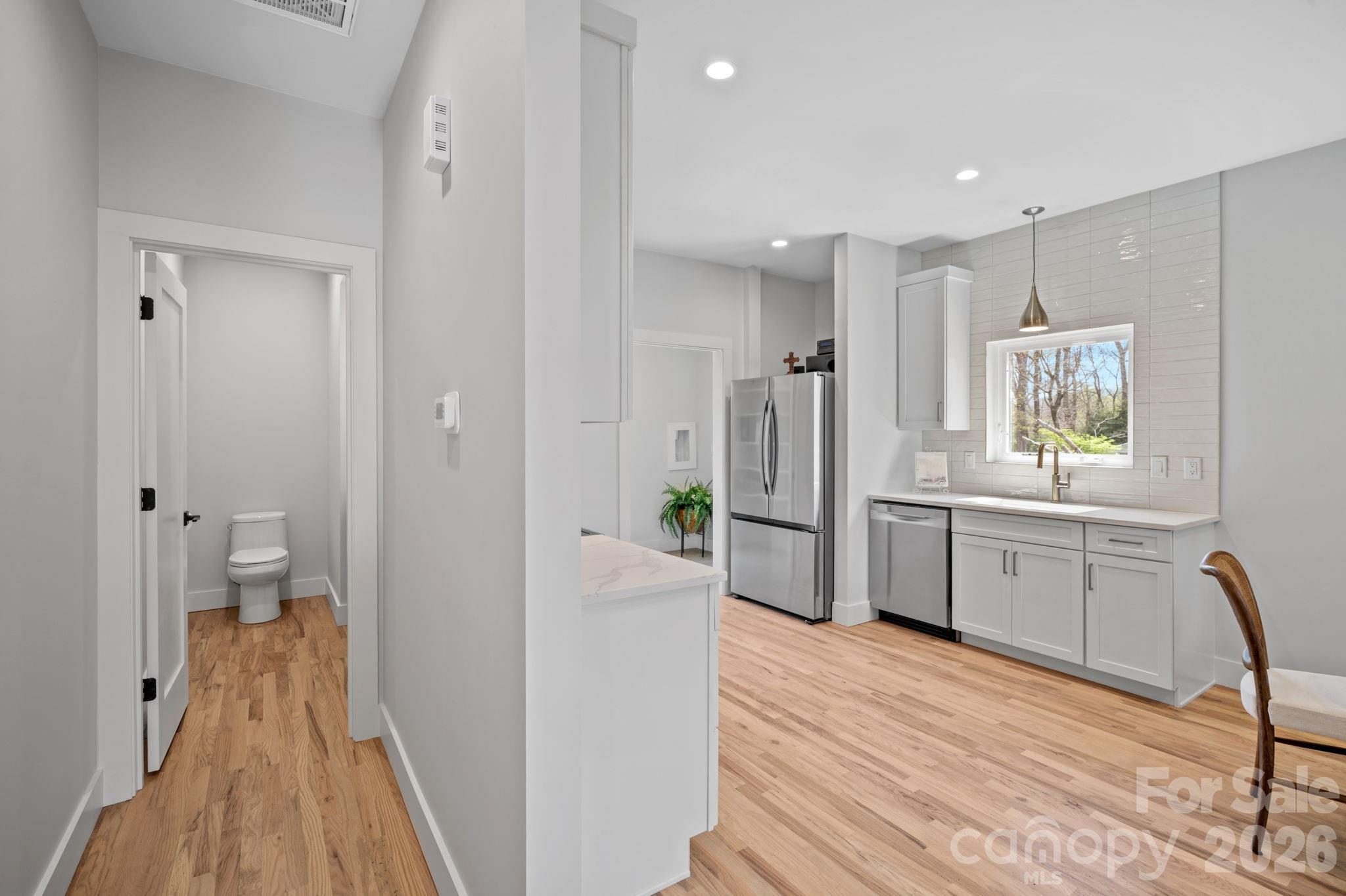 9 Gudger Road — Asheville