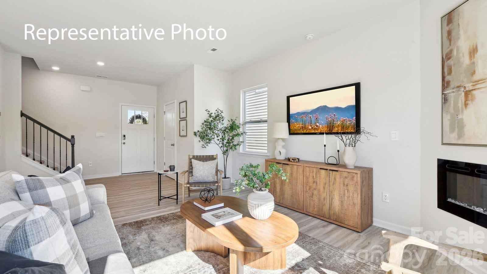 672 13th Avenue Drive NE — Hickory