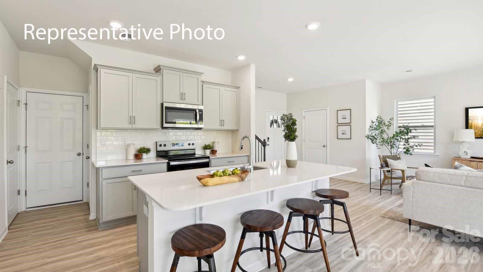 672 13th Avenue Drive NE — Hickory