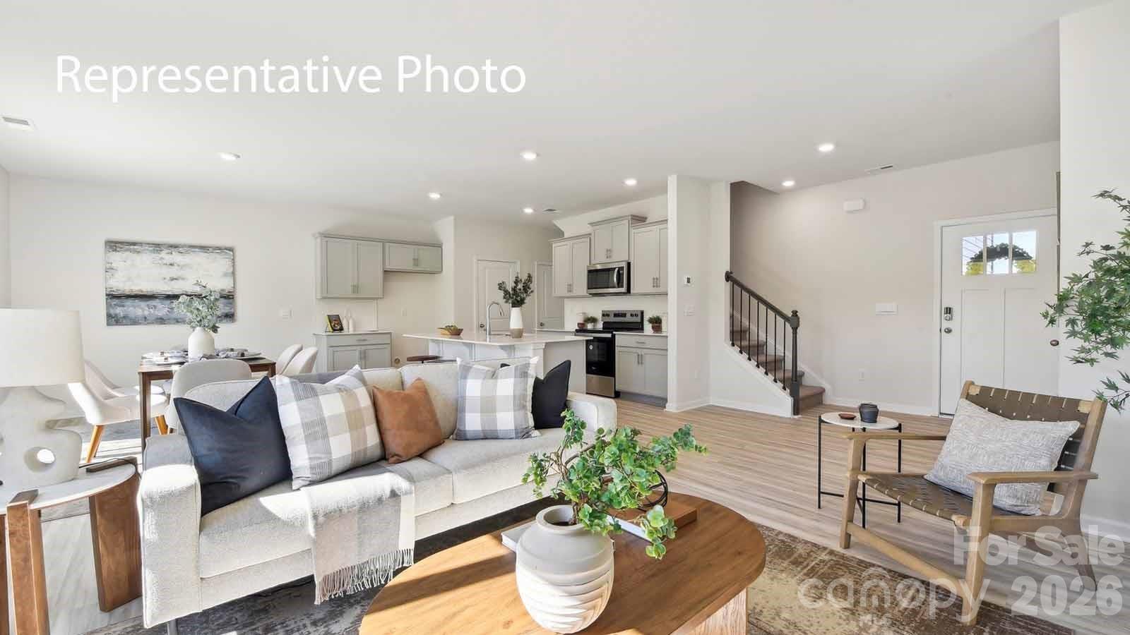 672 13th Avenue Drive NE — Hickory