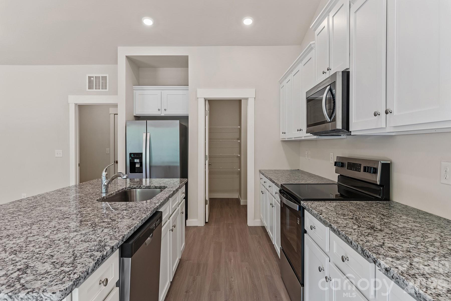 705 Lamorak Place — Richburg