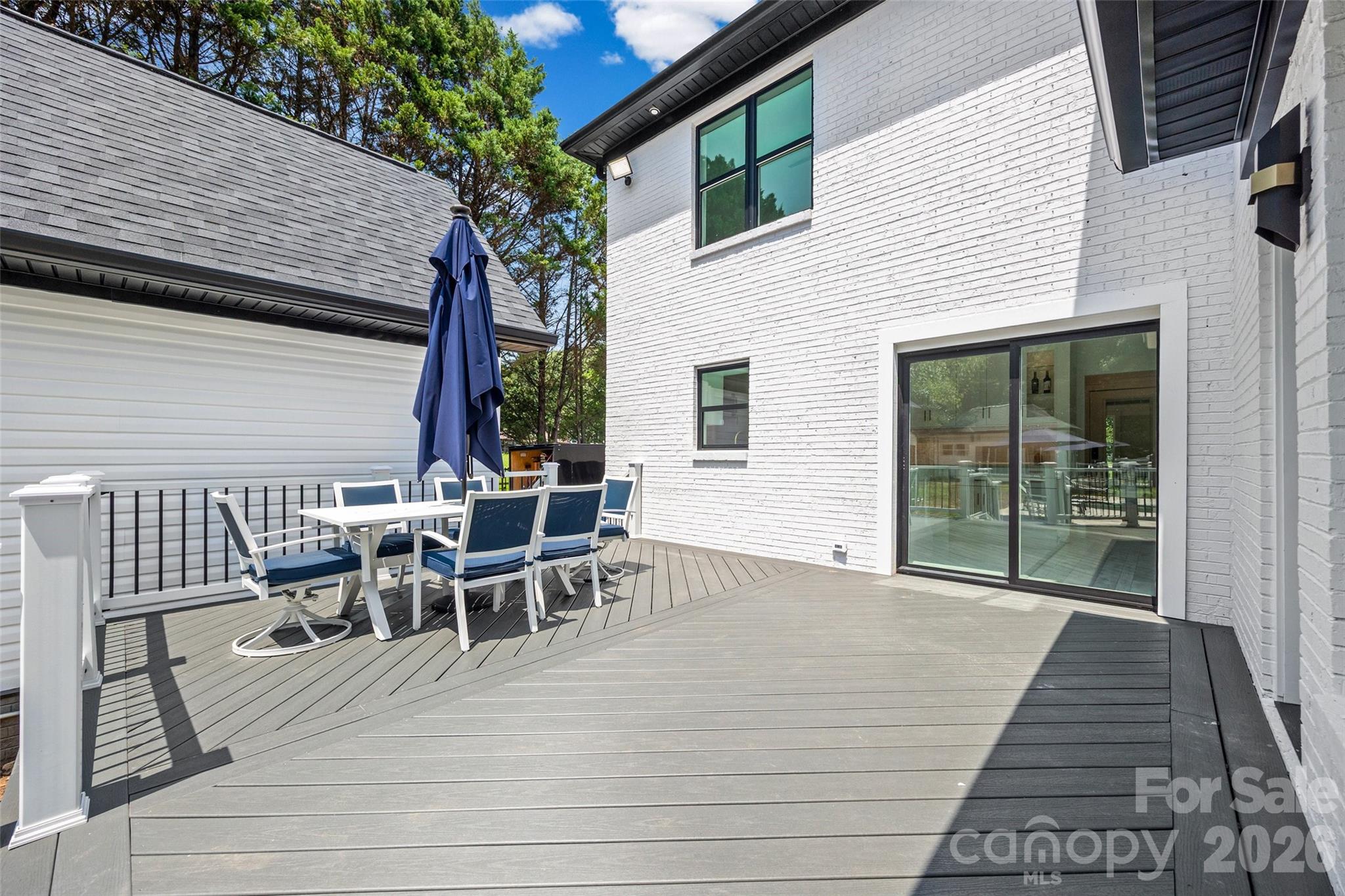 9827 Potter Road — Matthews