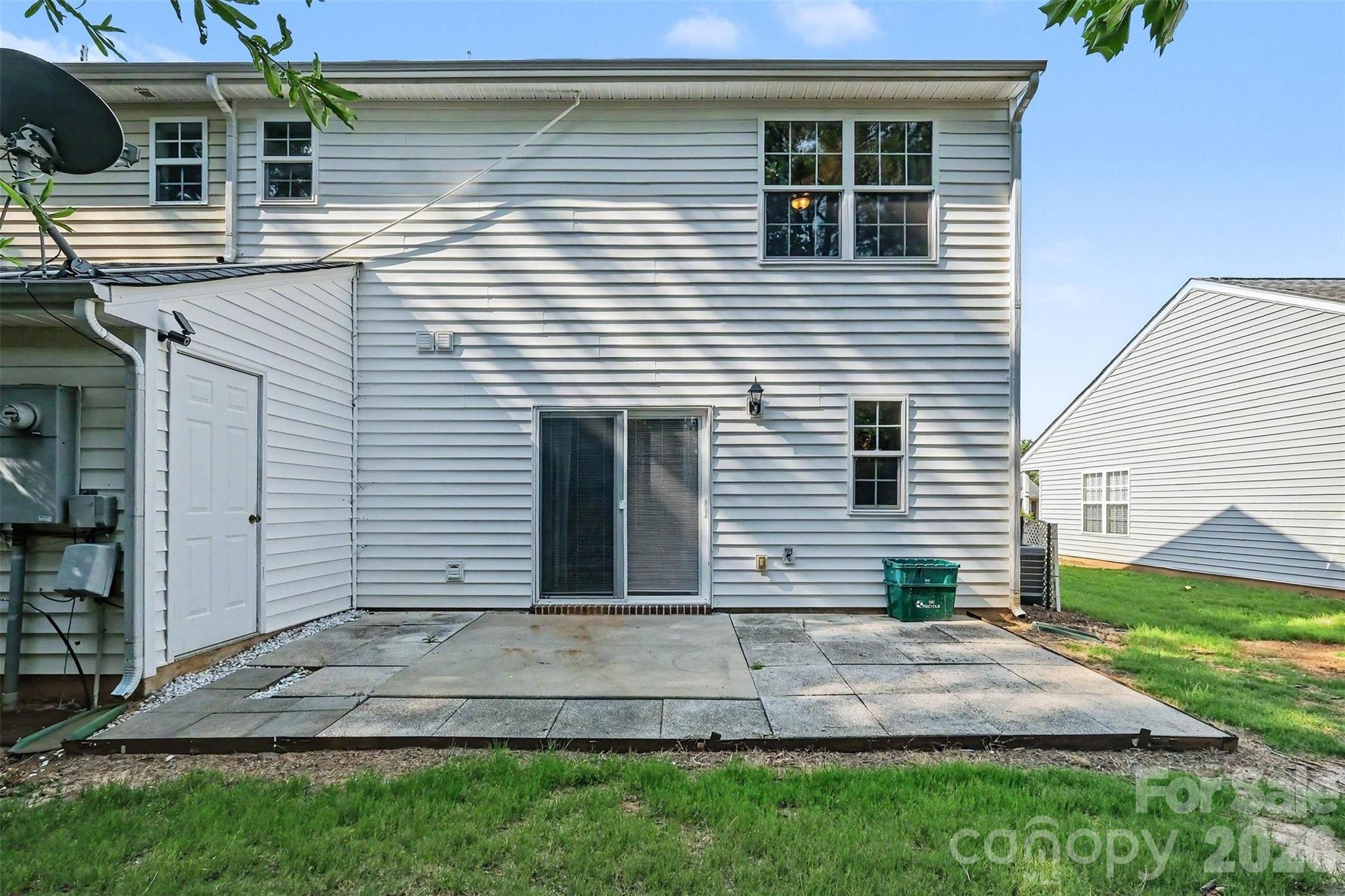 6142 Warrior Avenue — Fort Mill