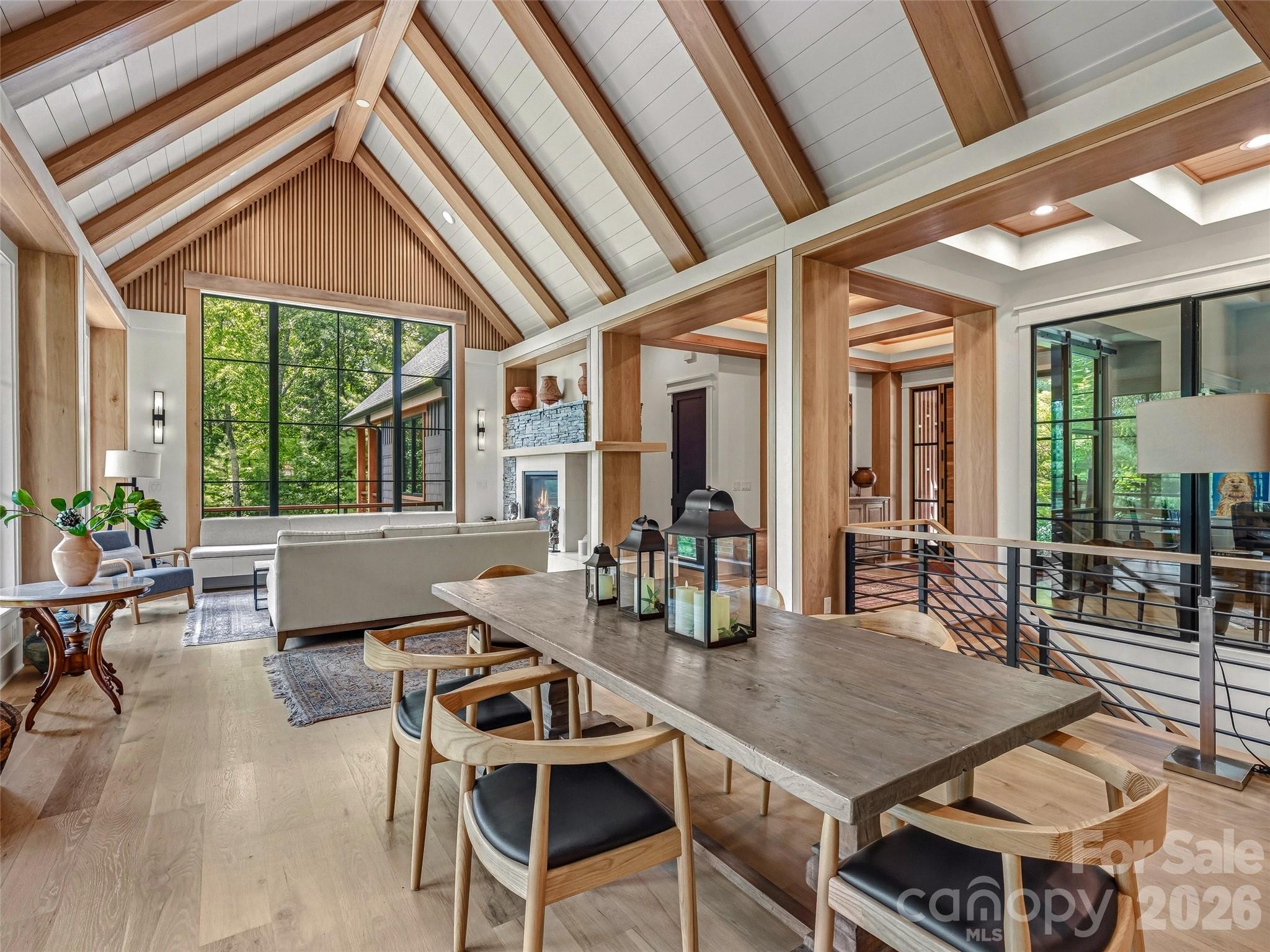 183 Chattooga Run — Hendersonville