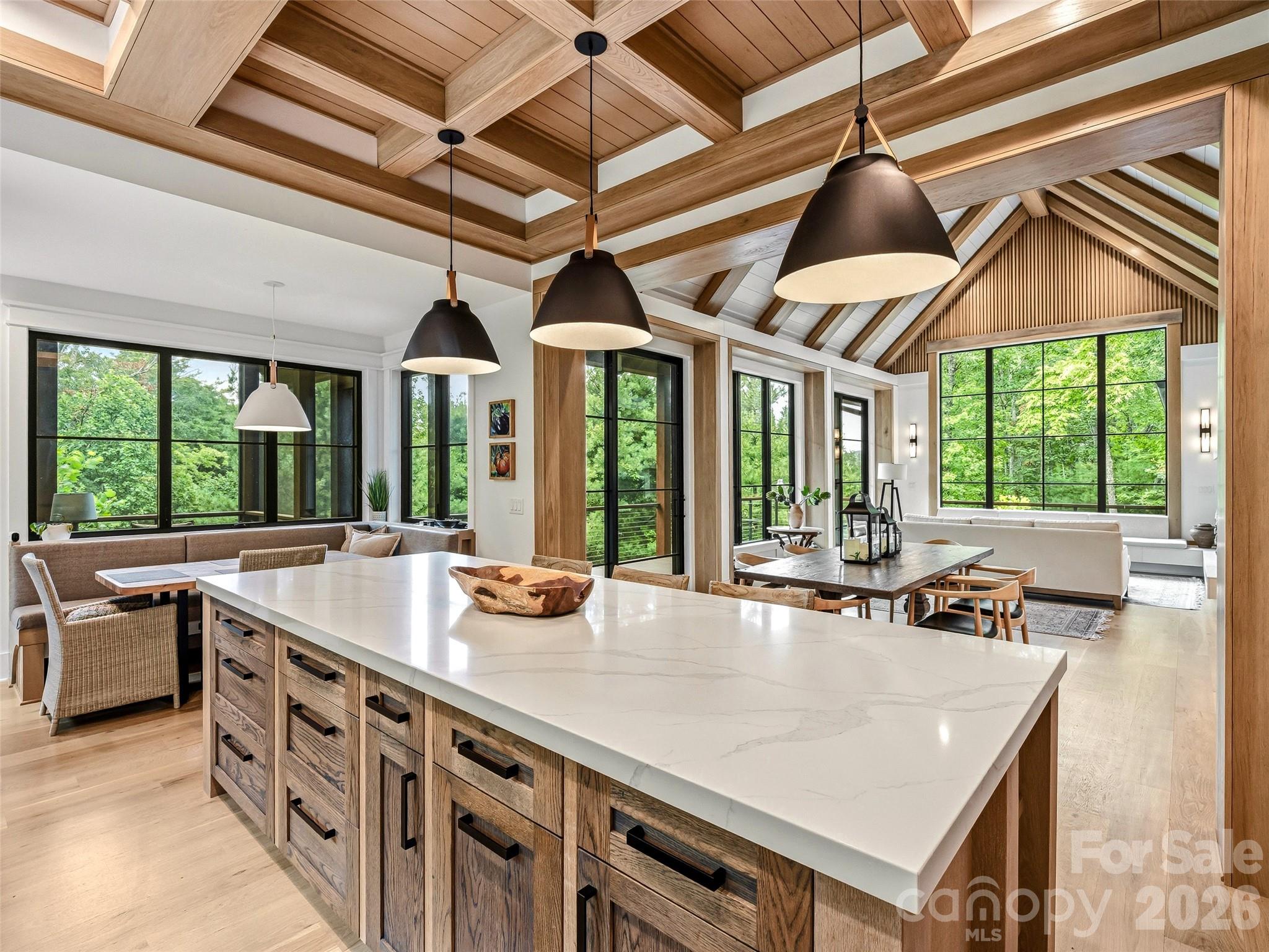 183 Chattooga Run — Hendersonville