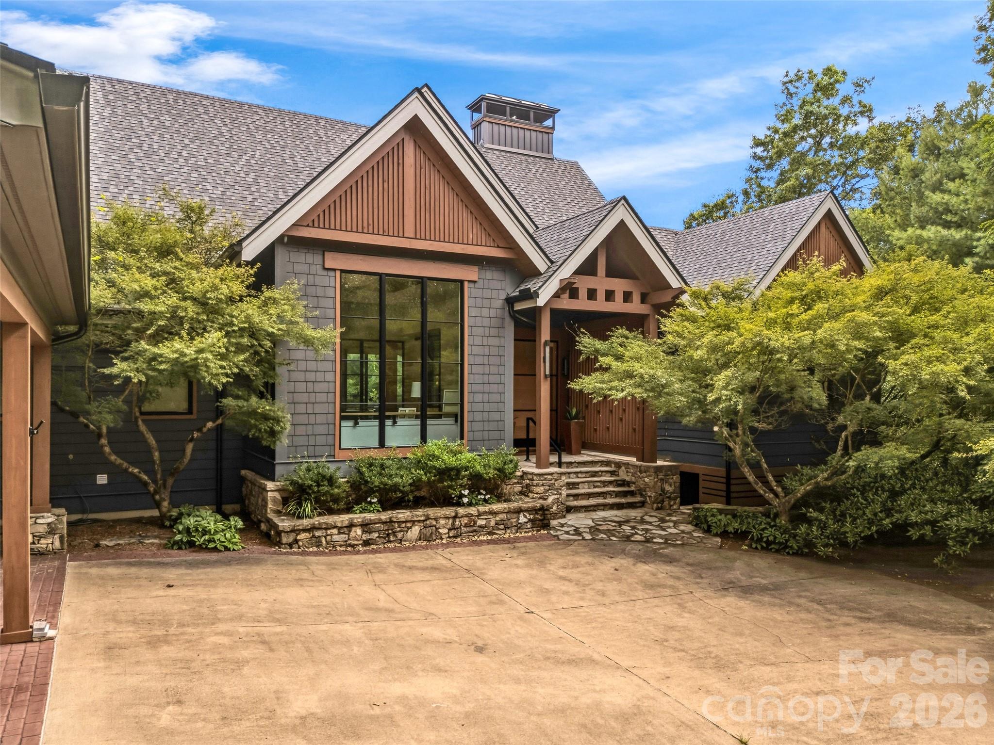 183 Chattooga Run — Hendersonville