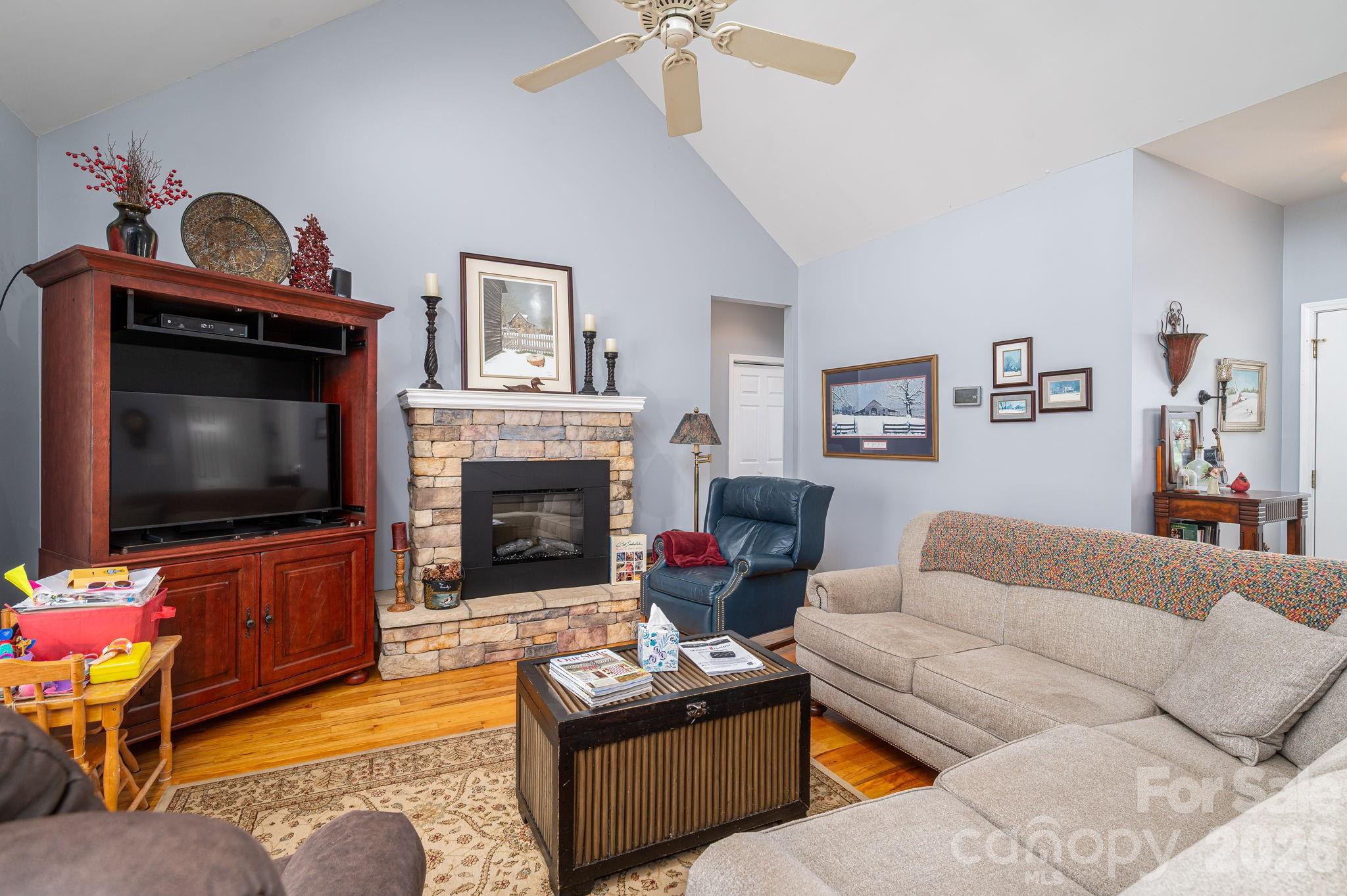 1855 Jetton Drive — Vale