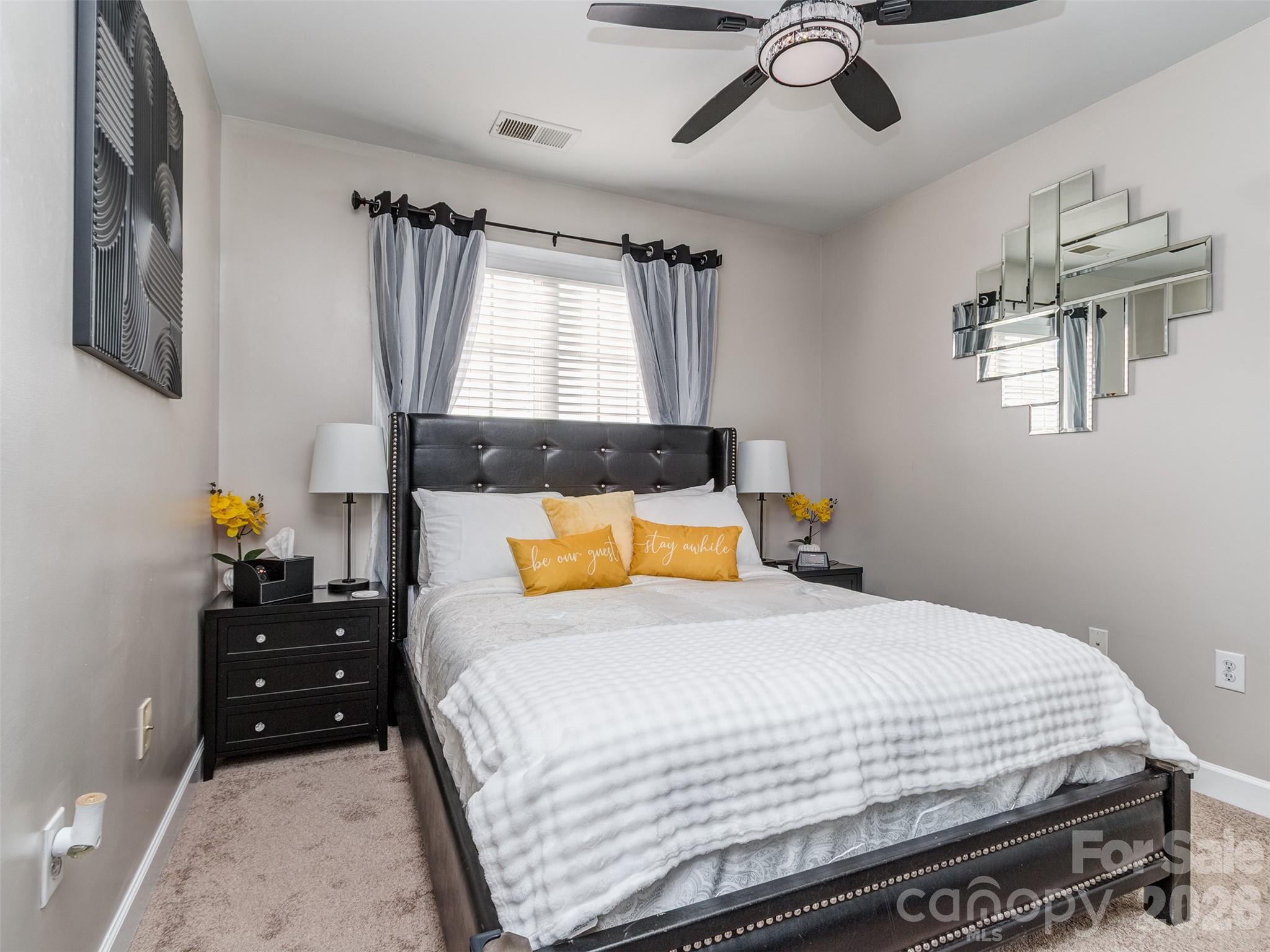 2074 Ayrsley Town Boulevard — Charlotte