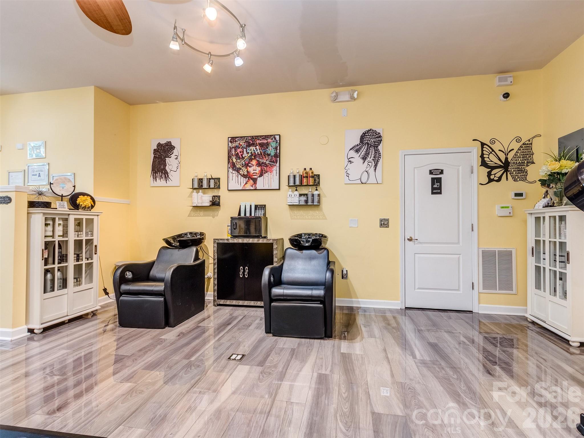 2074 Ayrsley Town Boulevard — Charlotte
