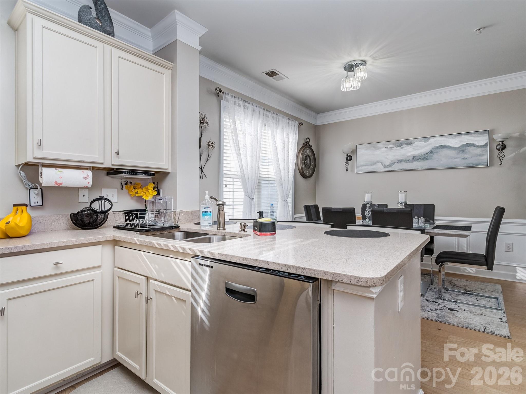2074 Ayrsley Town Boulevard — Charlotte