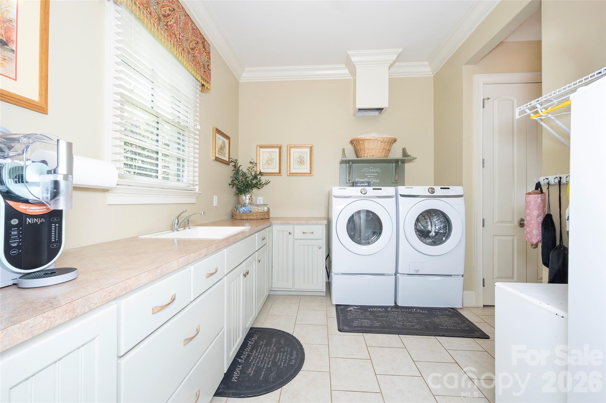310 James Way — Bermuda Run