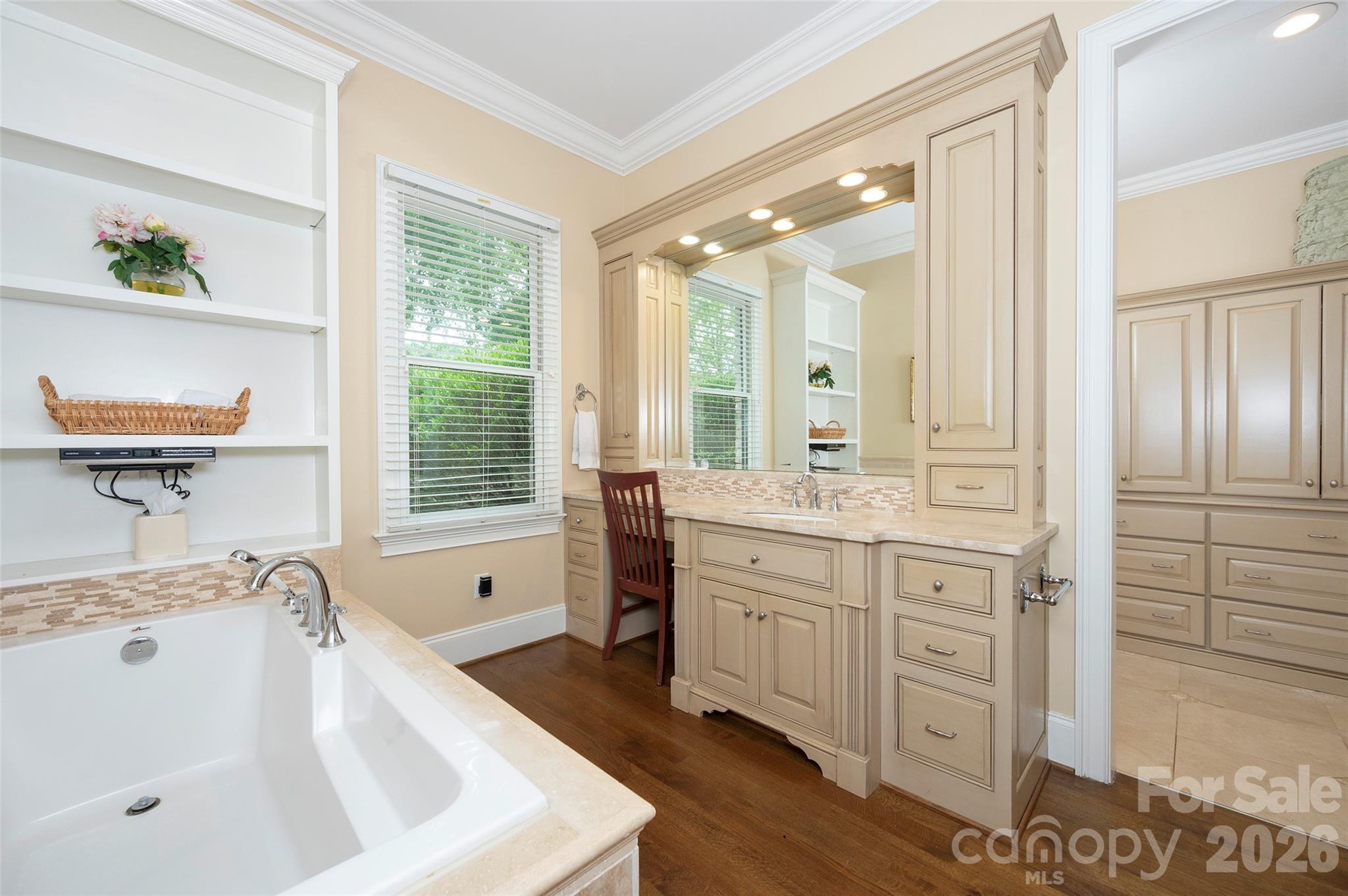 310 James Way — Bermuda Run