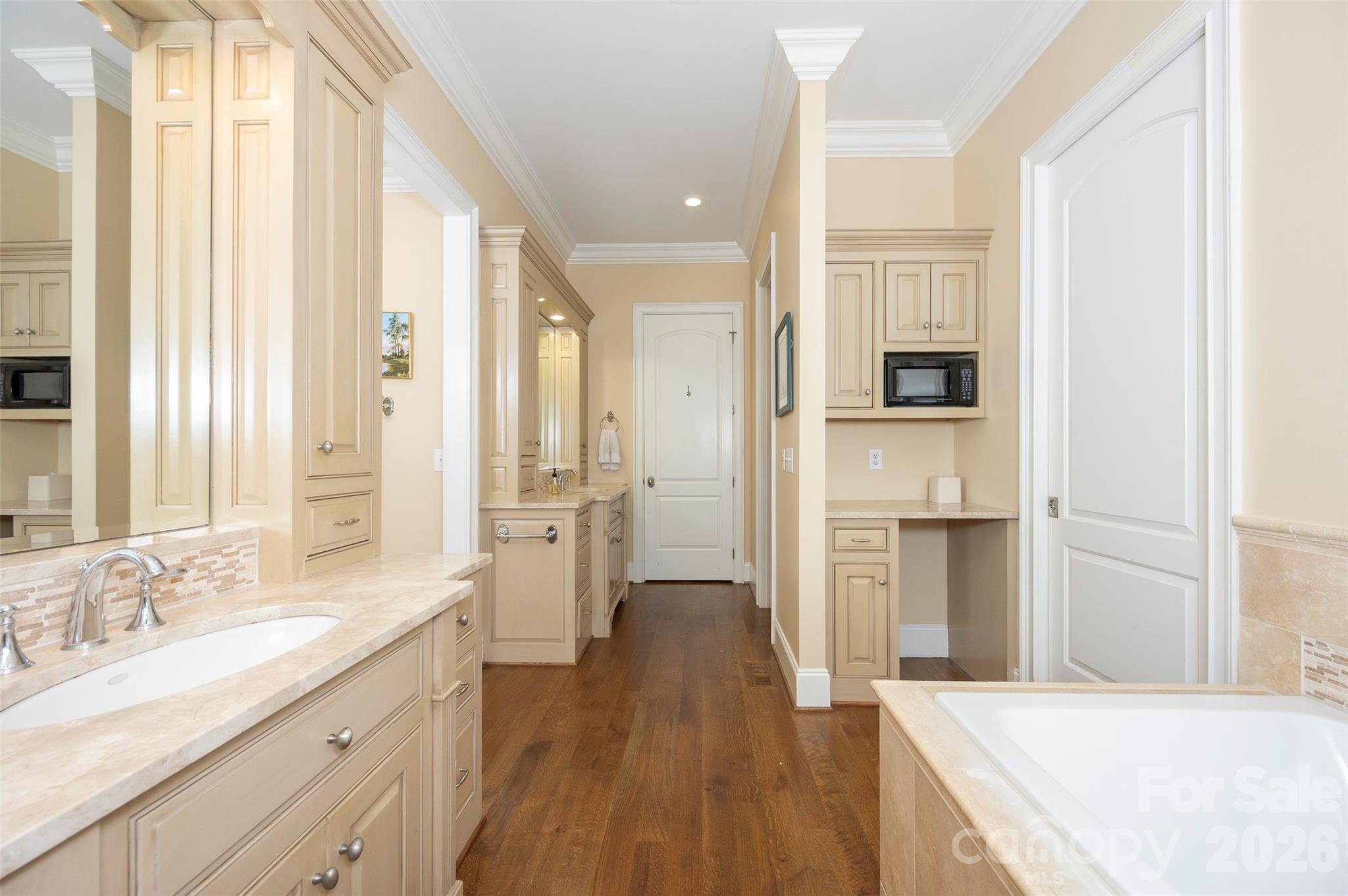 310 James Way — Bermuda Run