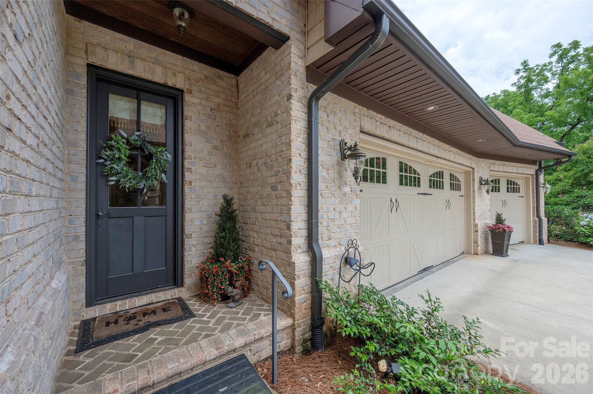 310 James Way — Bermuda Run