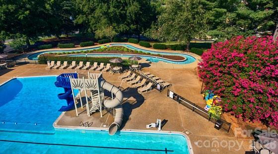 310 James Way — Bermuda Run