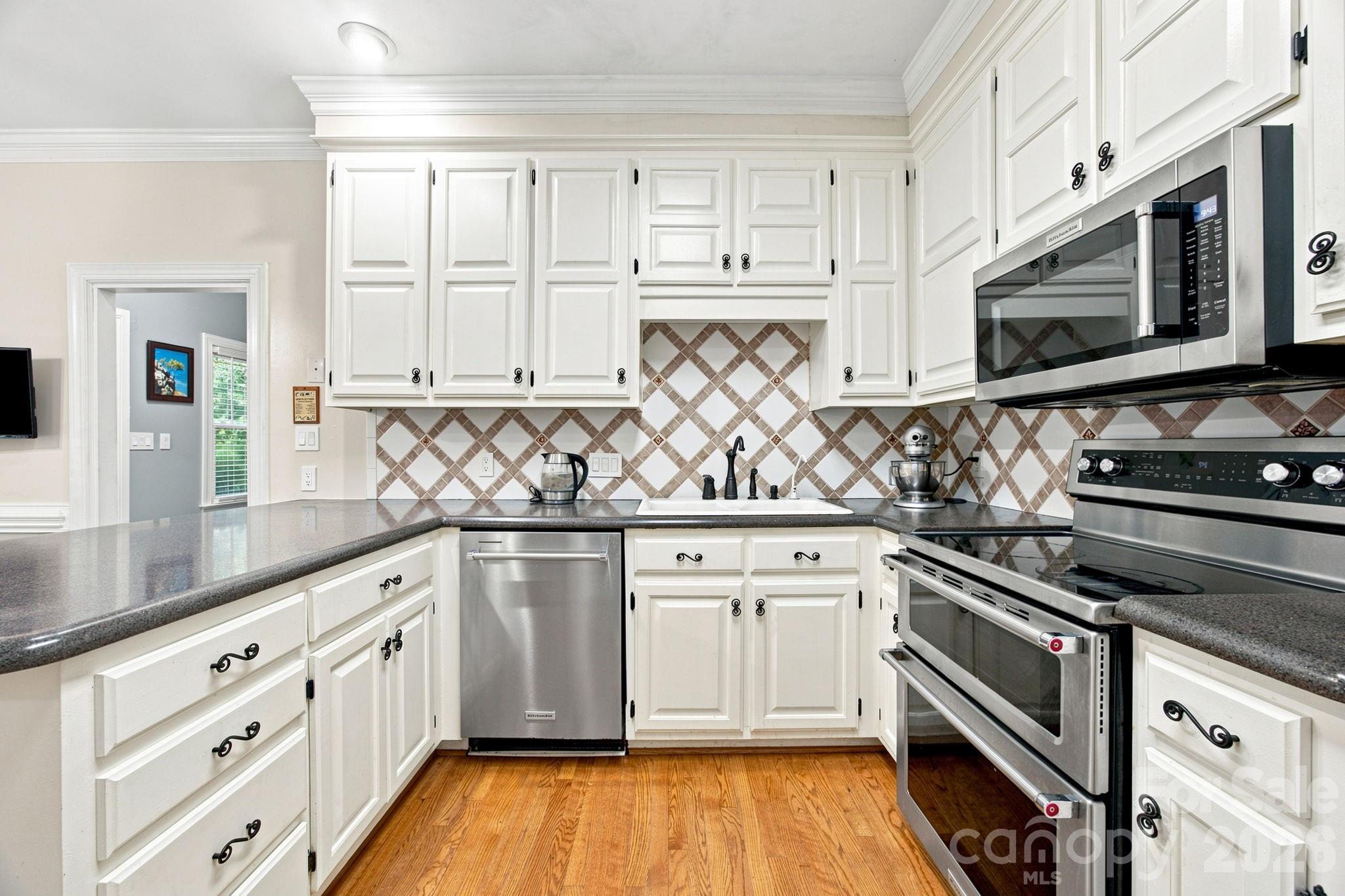 115 Valley Glen Drive — Waxhaw