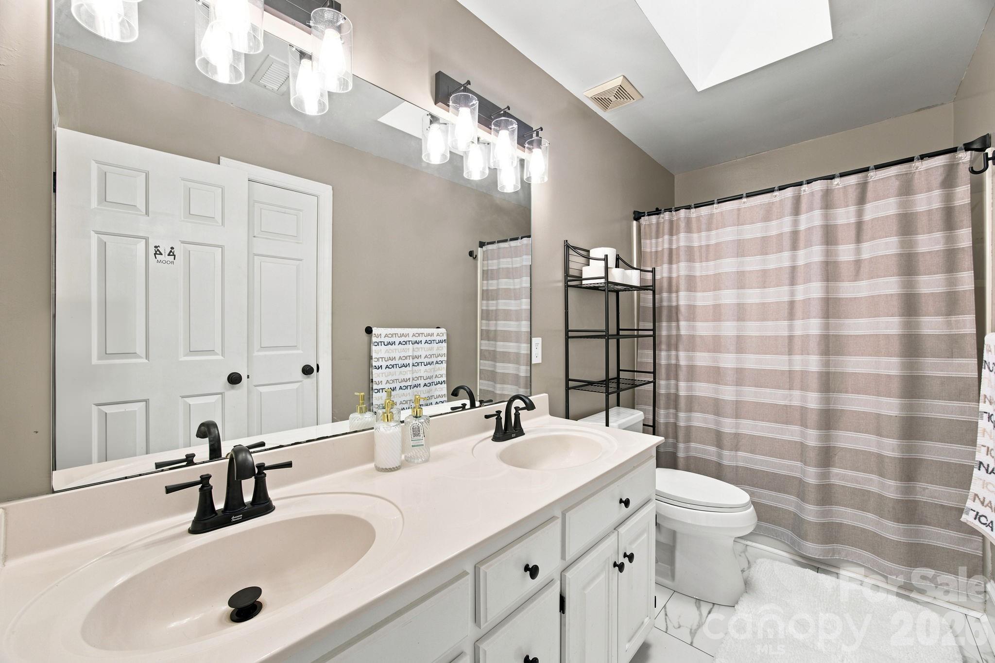 115 Valley Glen Drive — Waxhaw