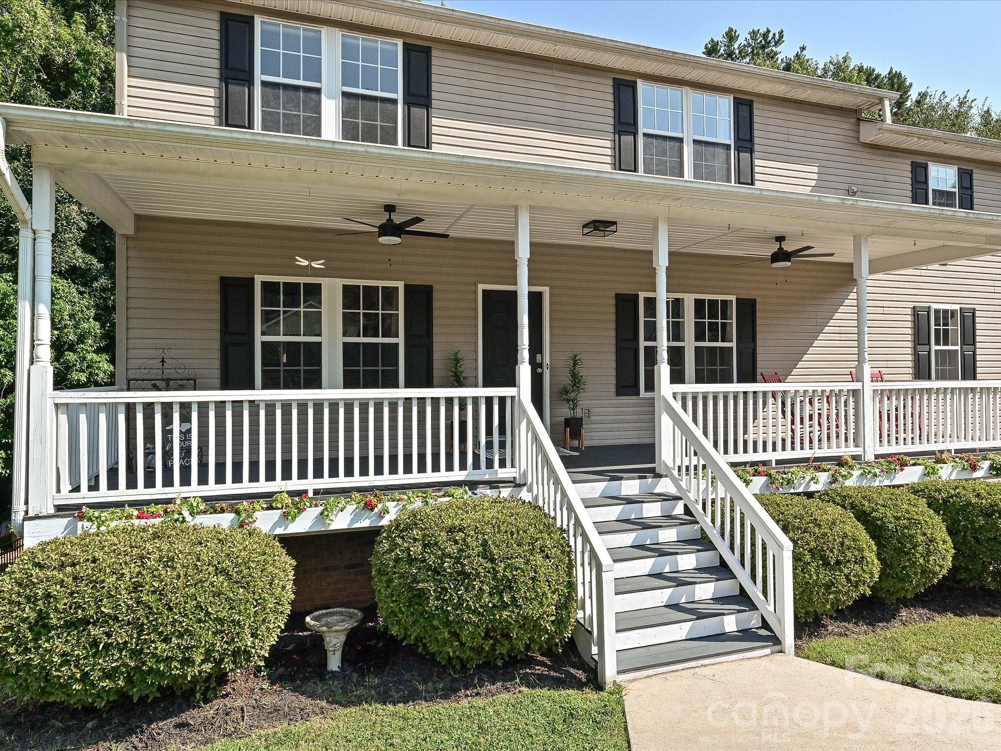 1401 Wall Street — Waxhaw