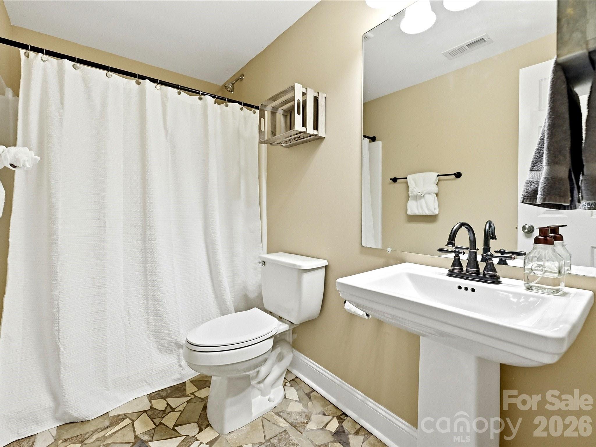 1401 Wall Street — Waxhaw