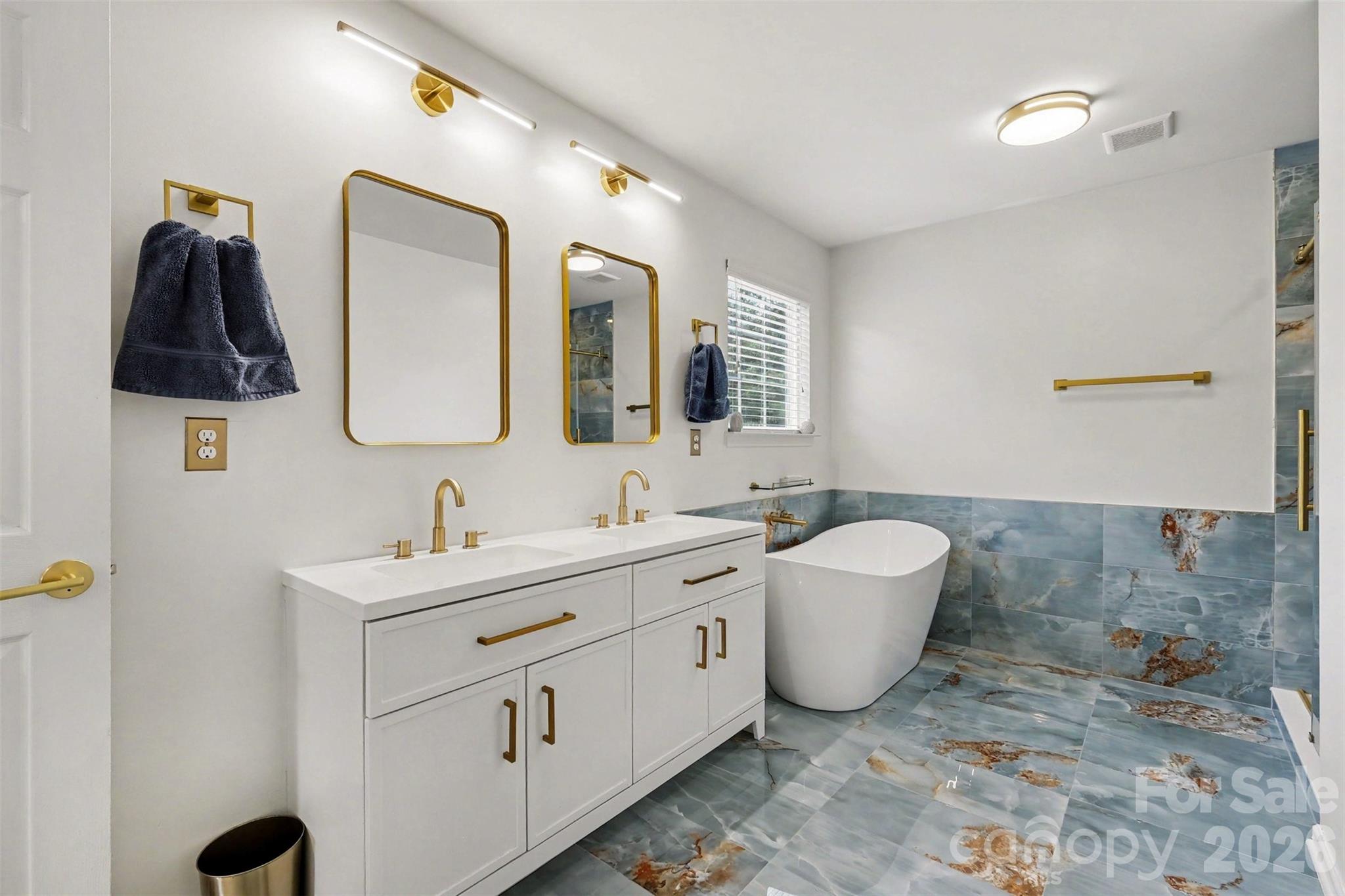 10120 Shanaclear Avenue — Concord