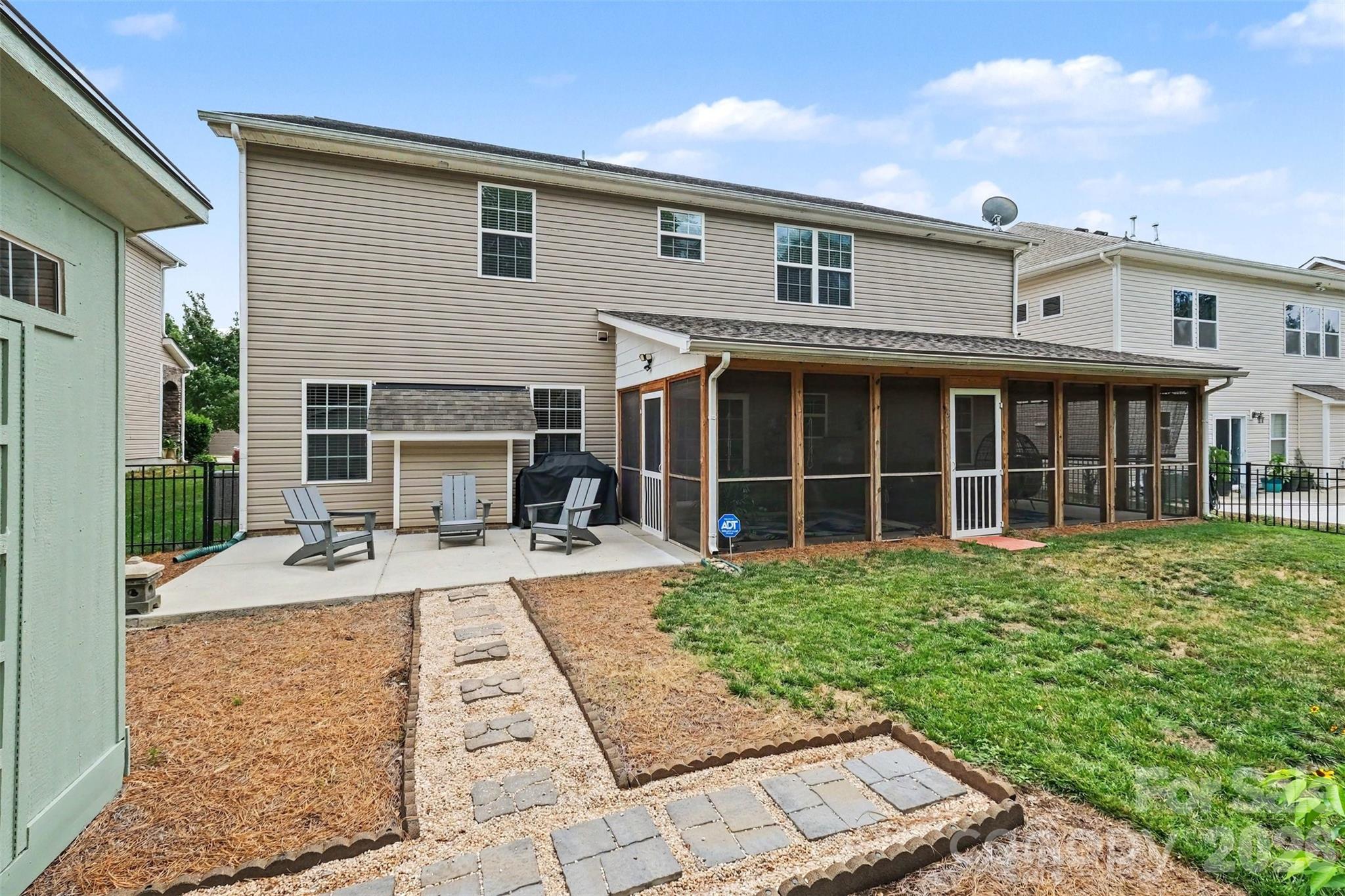 10120 Shanaclear Avenue — Concord