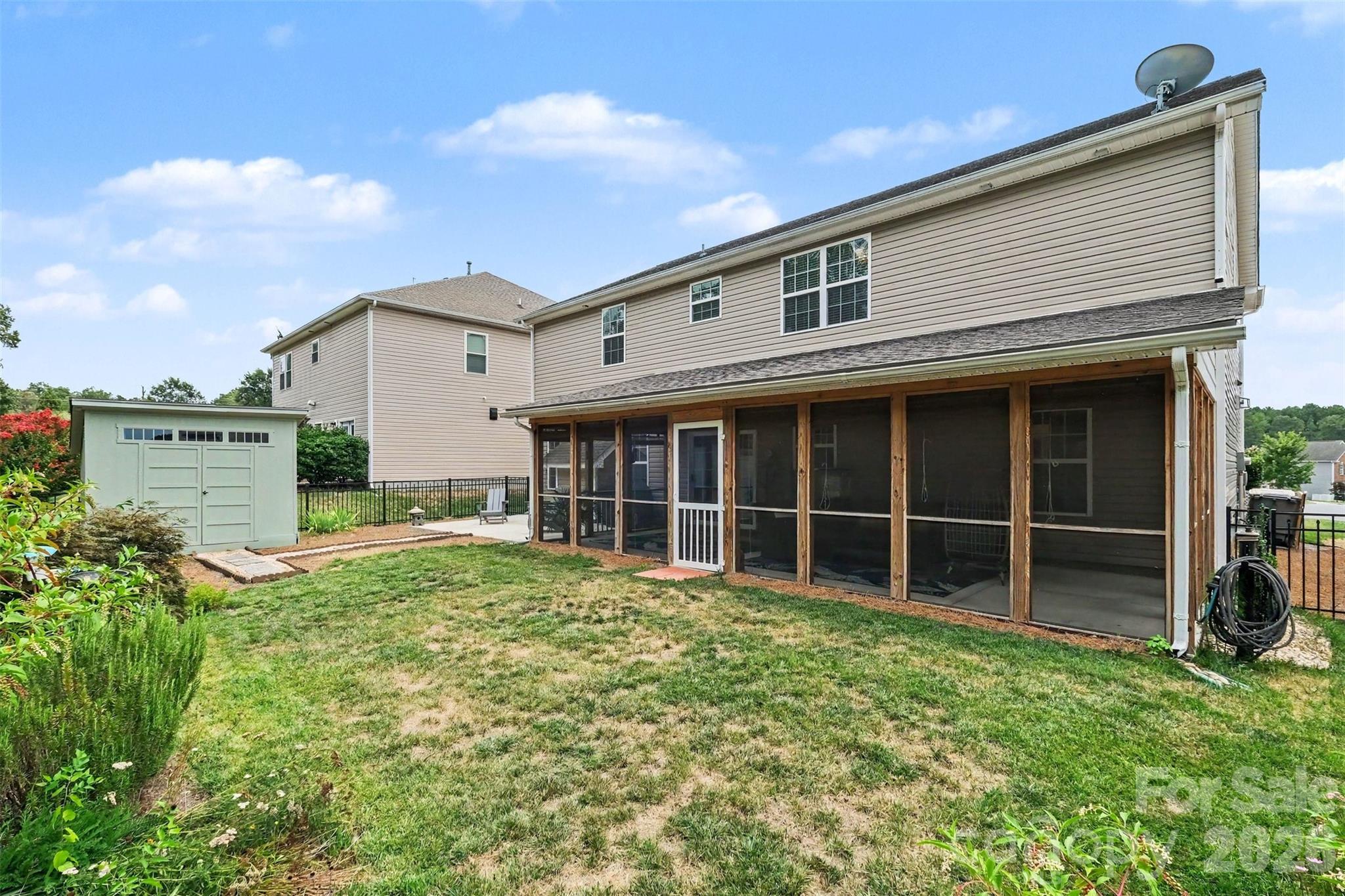 10120 Shanaclear Avenue — Concord