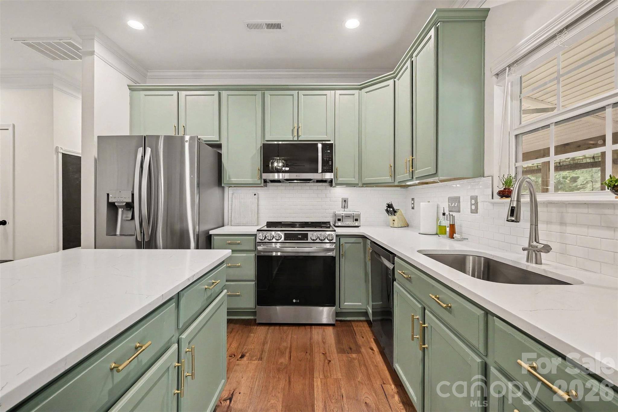 10120 Shanaclear Avenue — Concord