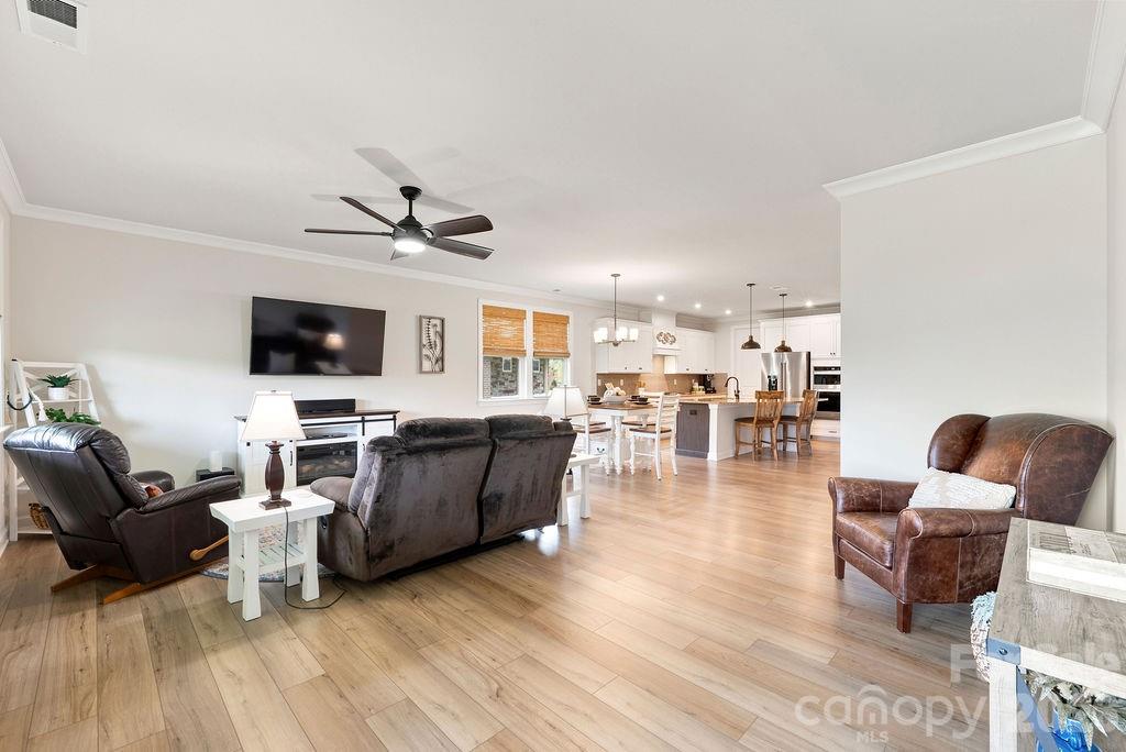 9427 Liberty Hill Drive — Charlotte